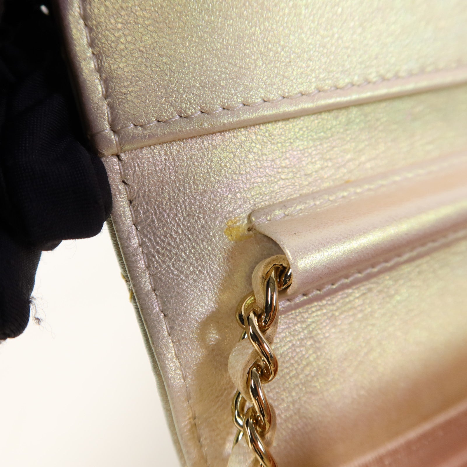 CHANEL 牛皮皮革Mini WOC Wallet On Chain金扣鏈帶肩背袋