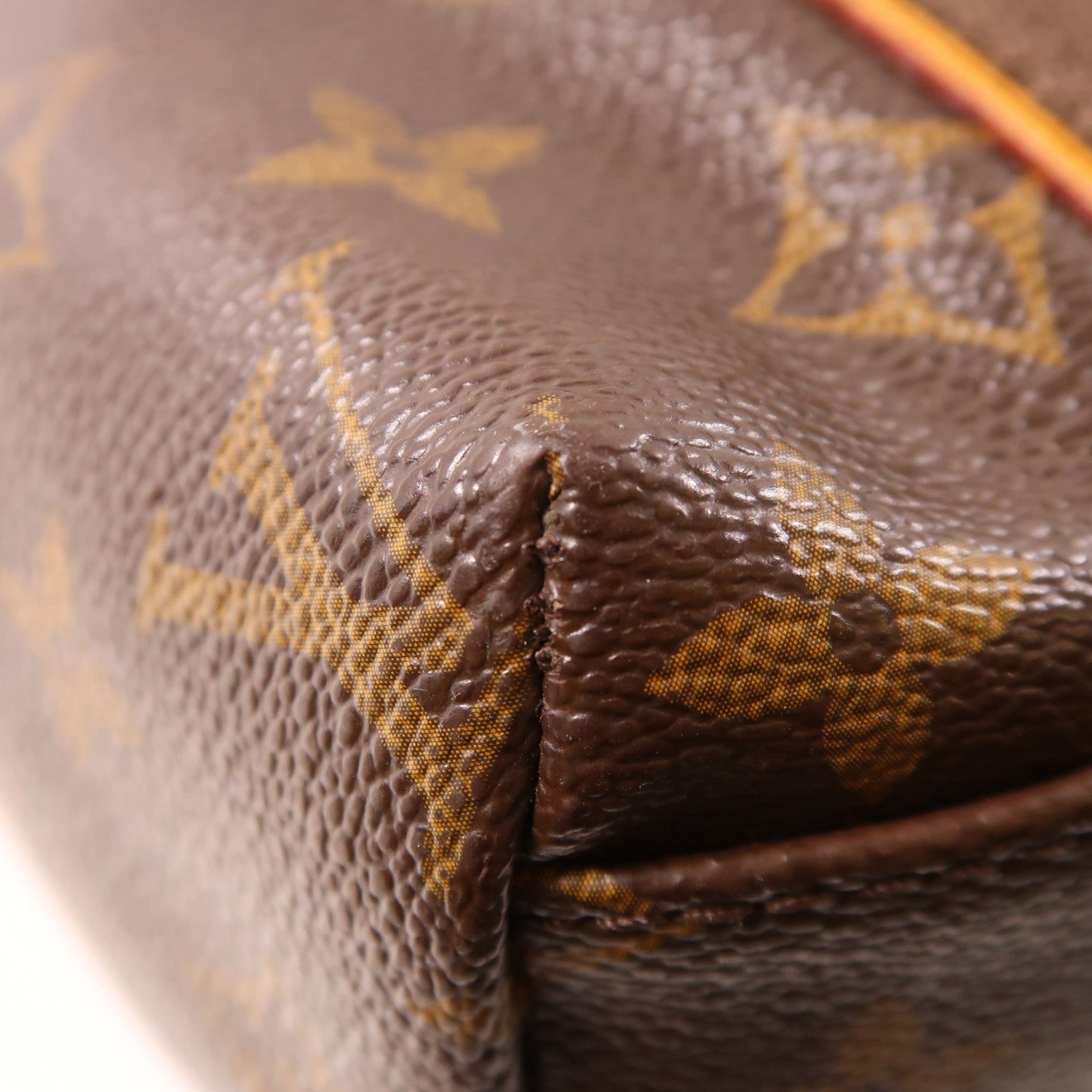 LOUIS VUITTON 【激減優惠】Monogram Cabas Beaubourg金扣肩背袋啡色