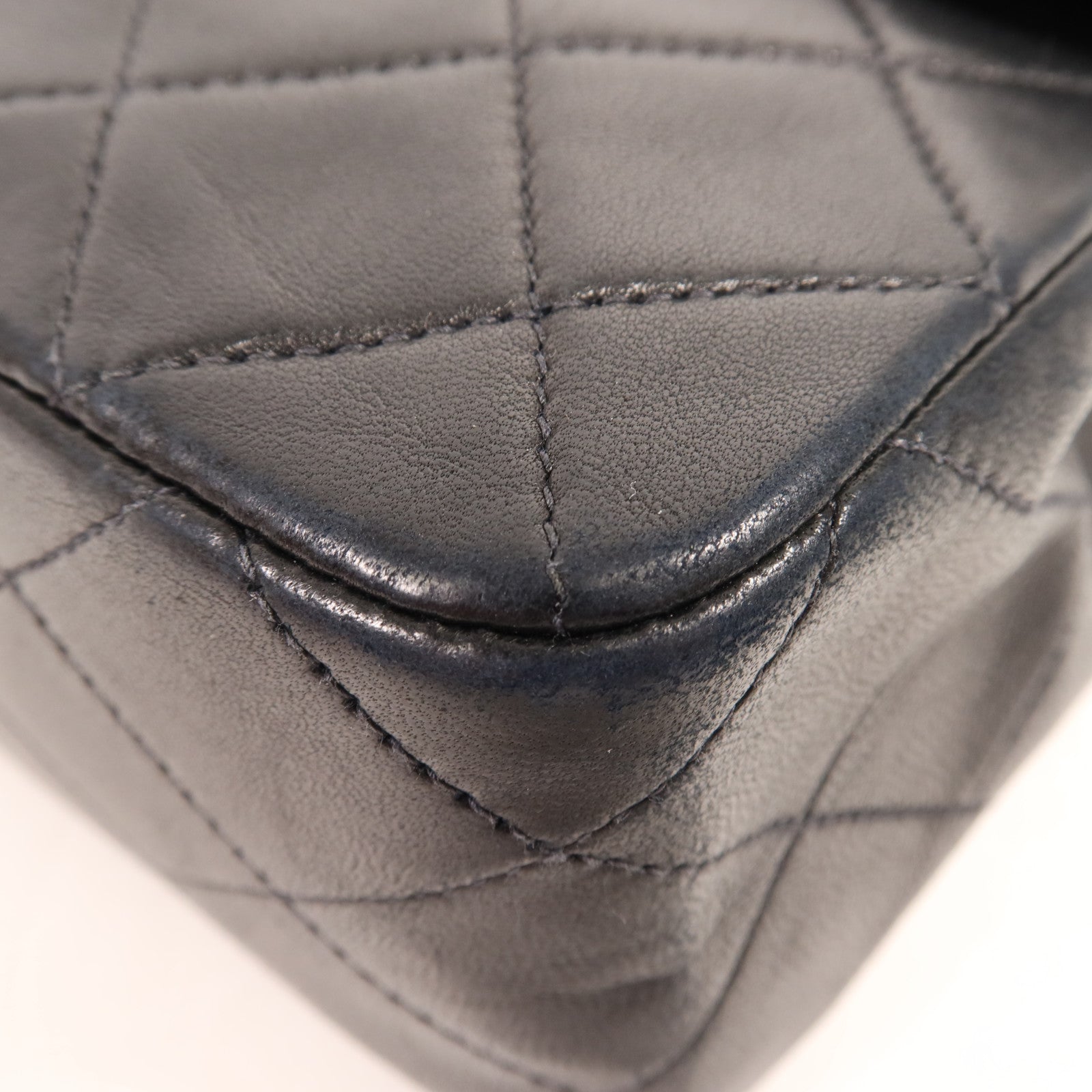 CHANEL 羊皮皮革Vintage Bag金扣鏈帶肩背袋