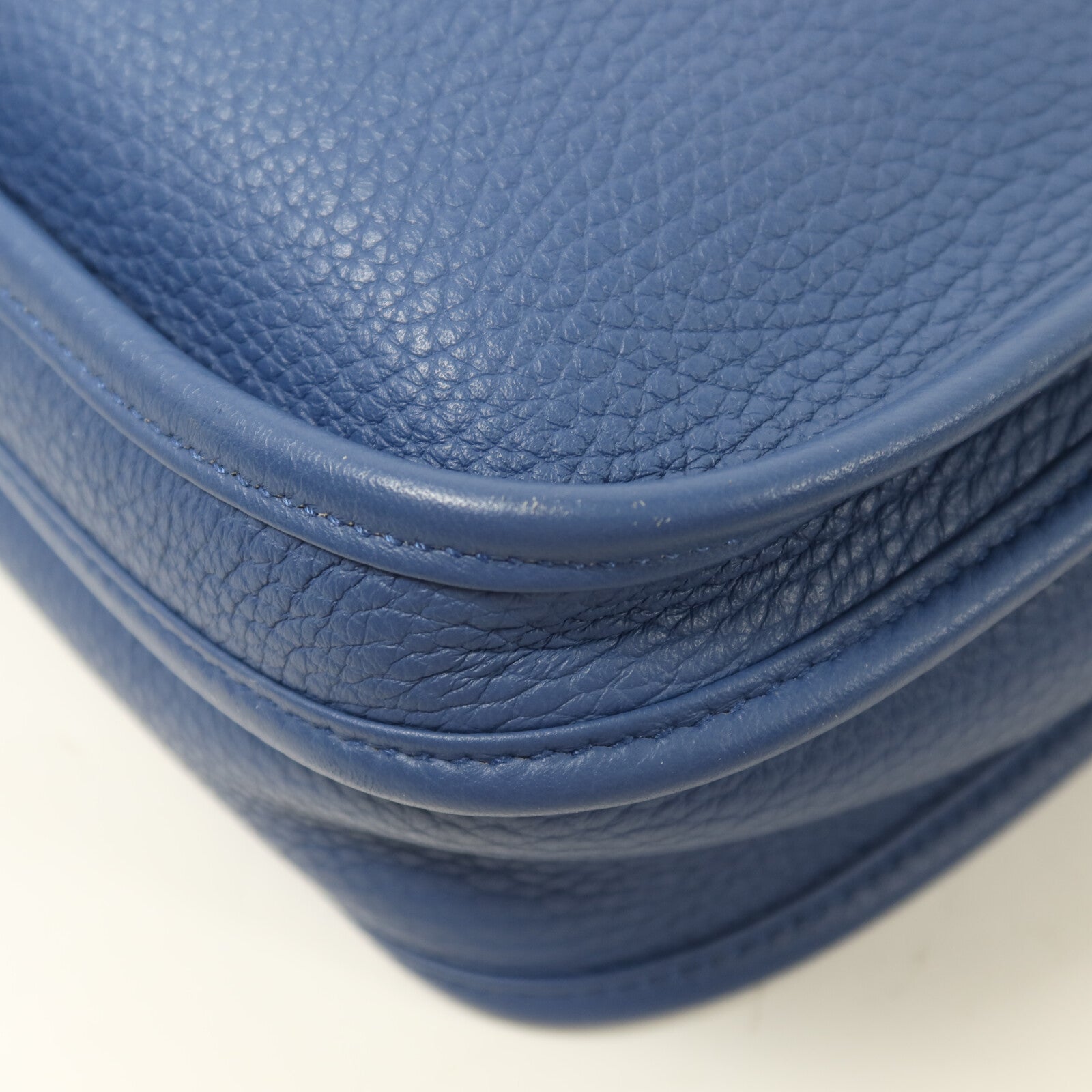 HERMES Clemence皮革Evelyne PM銀扣肩背袋Bleu Agate