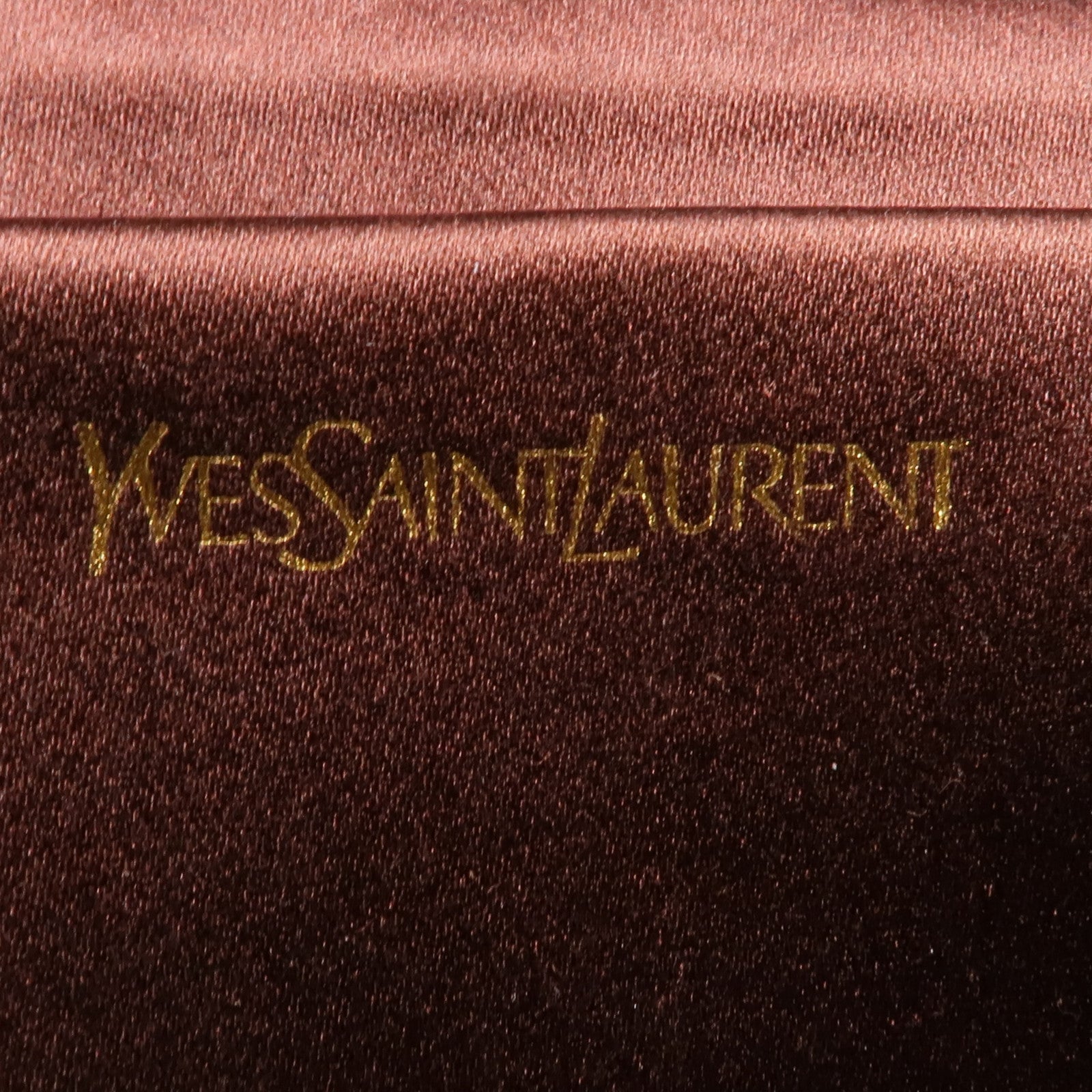 SAINT LAURENT 漆皮皮革Clutch金扣手拿包