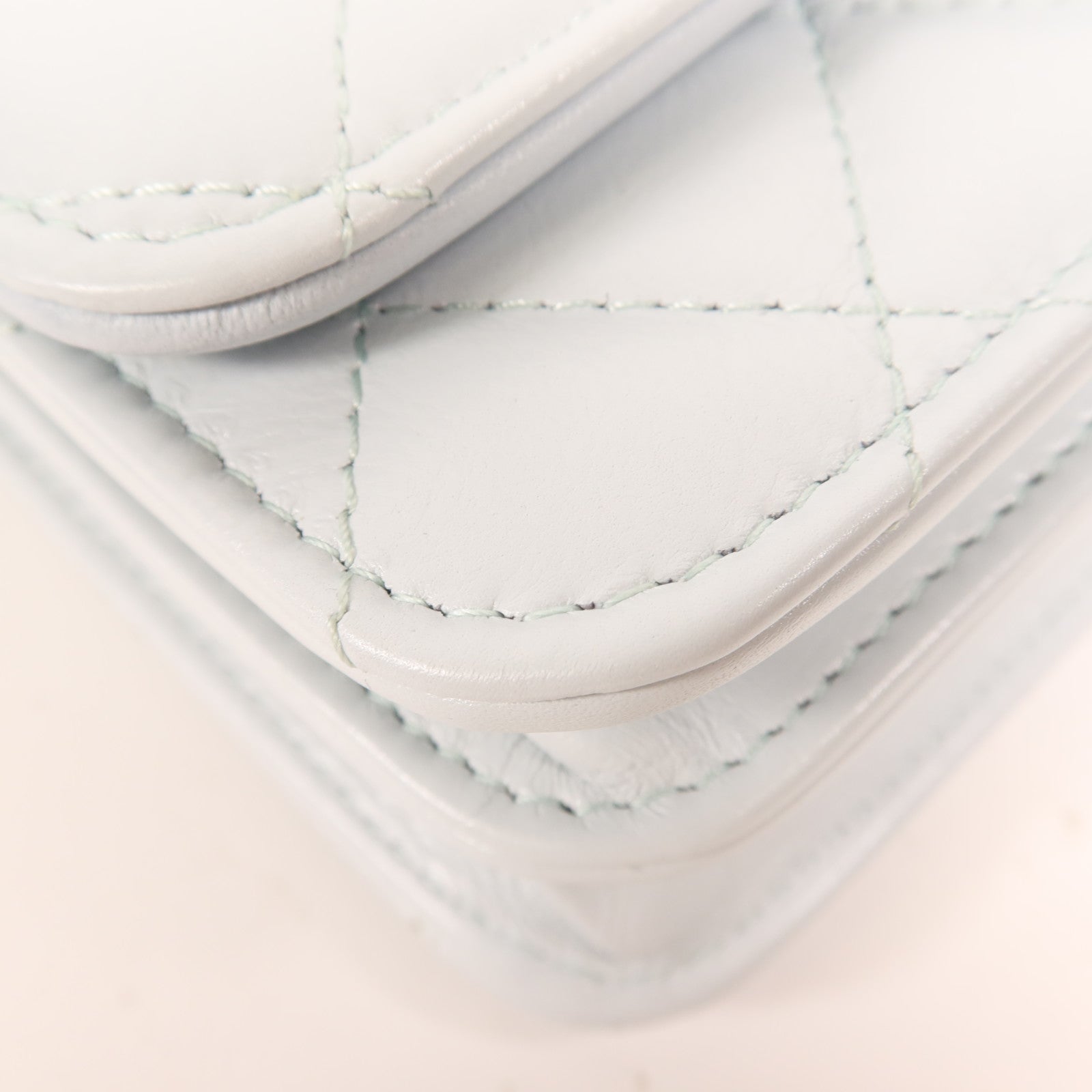 CHANEL 牛皮皮革Wallet On Chain金扣肩背袋