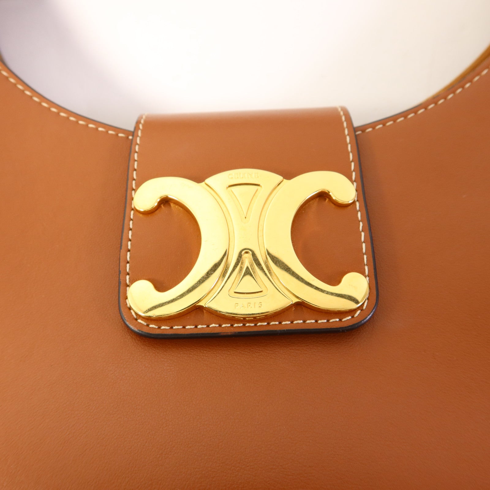 CELINE 牛皮皮革Ava Bag金扣肩背袋