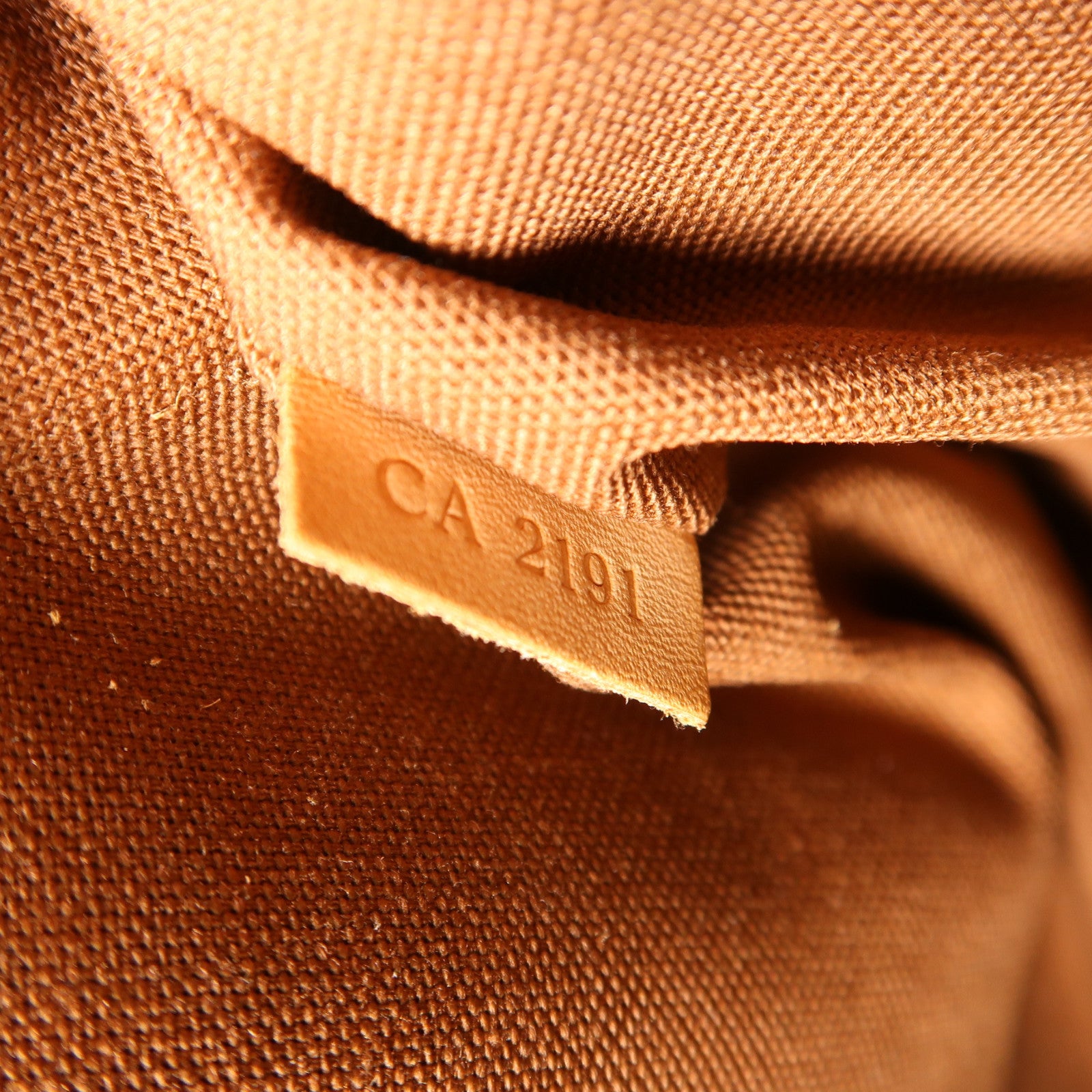 LOUIS VUITTON 【激減優惠】Monogram Cabas Beaubourg金扣肩背袋啡色