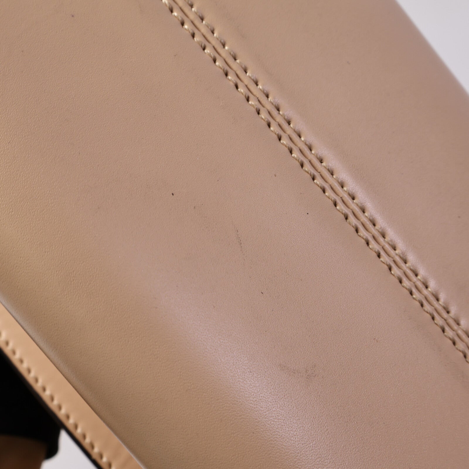 FENDI 牛皮皮革By The Way肩背袋