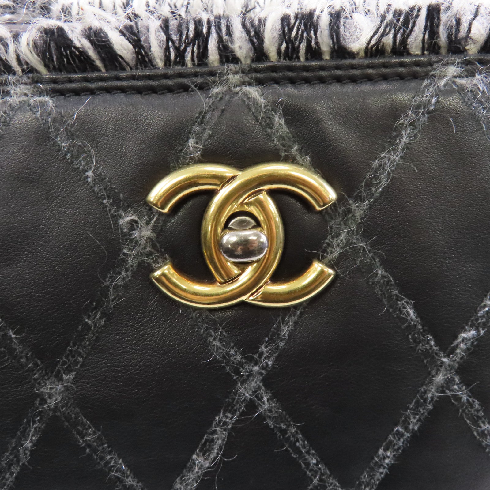 CHANEL 【激減優惠】菱格牛皮皮革Chain Shoulder Bag銀扣鏈帶肩背袋黑色