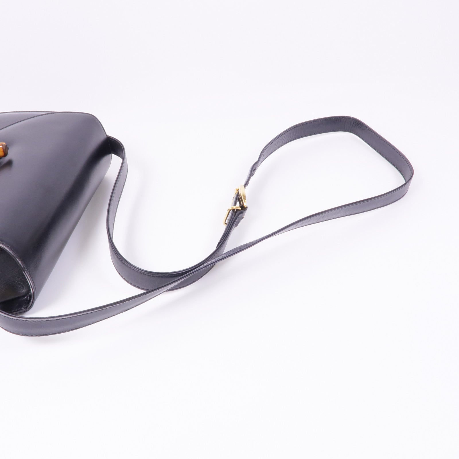 GUCCI 牛皮皮革Bamboo Shoulder Bag金扣肩背袋黑色