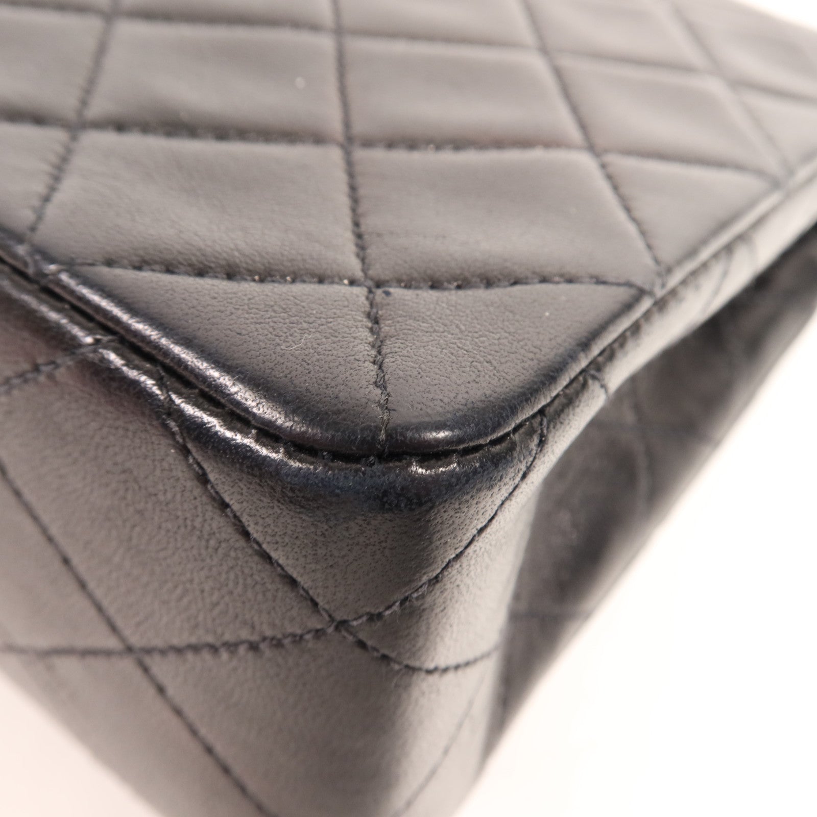 CHANEL 羊皮皮革Vintage Bag金扣鏈帶肩背袋