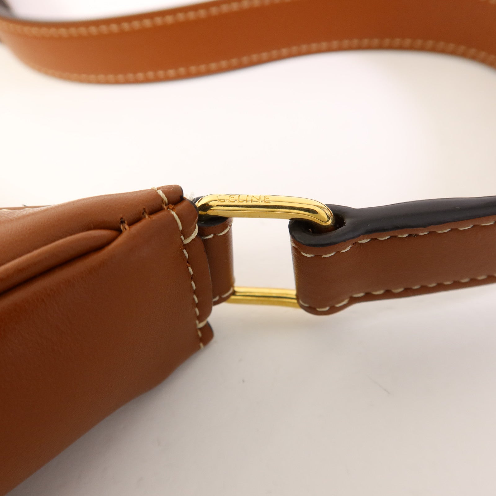 CELINE 牛皮皮革Ava Bag金扣肩背袋