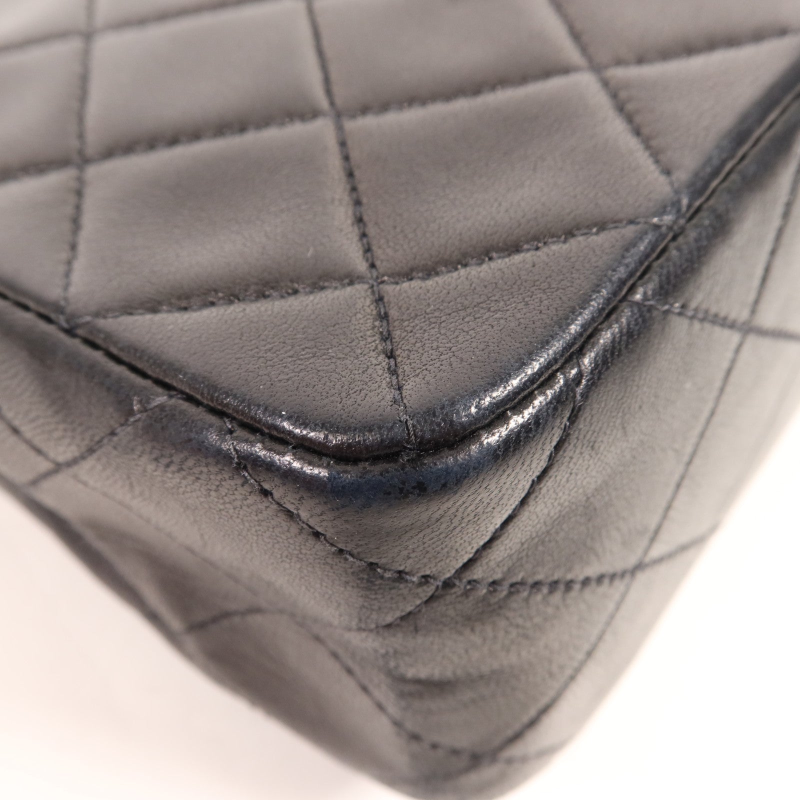 CHANEL 羊皮皮革Vintage Bag金扣鏈帶肩背袋