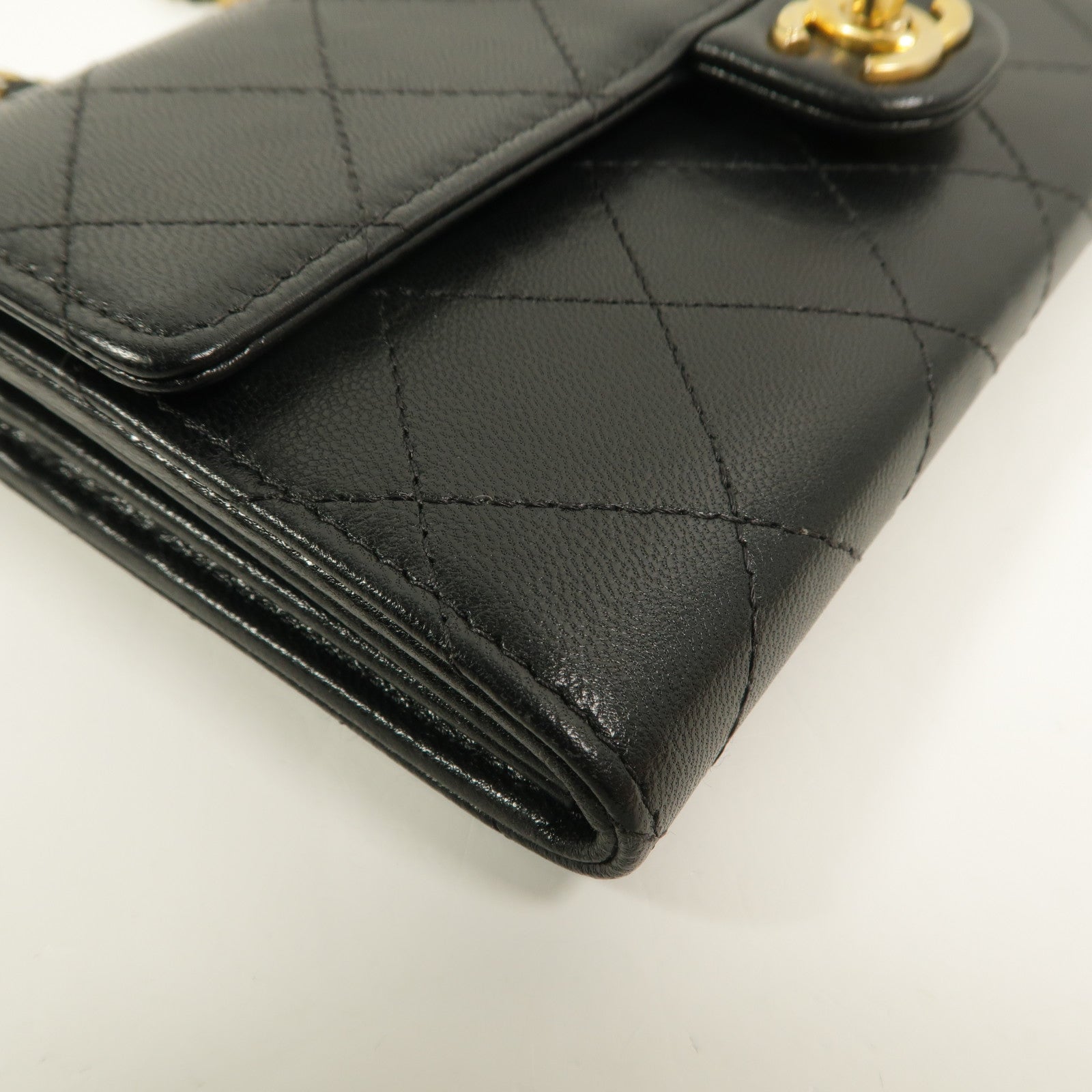 CHANEL 牛皮皮革Chic Pearls Wallet On Chain鏈帶肩背袋