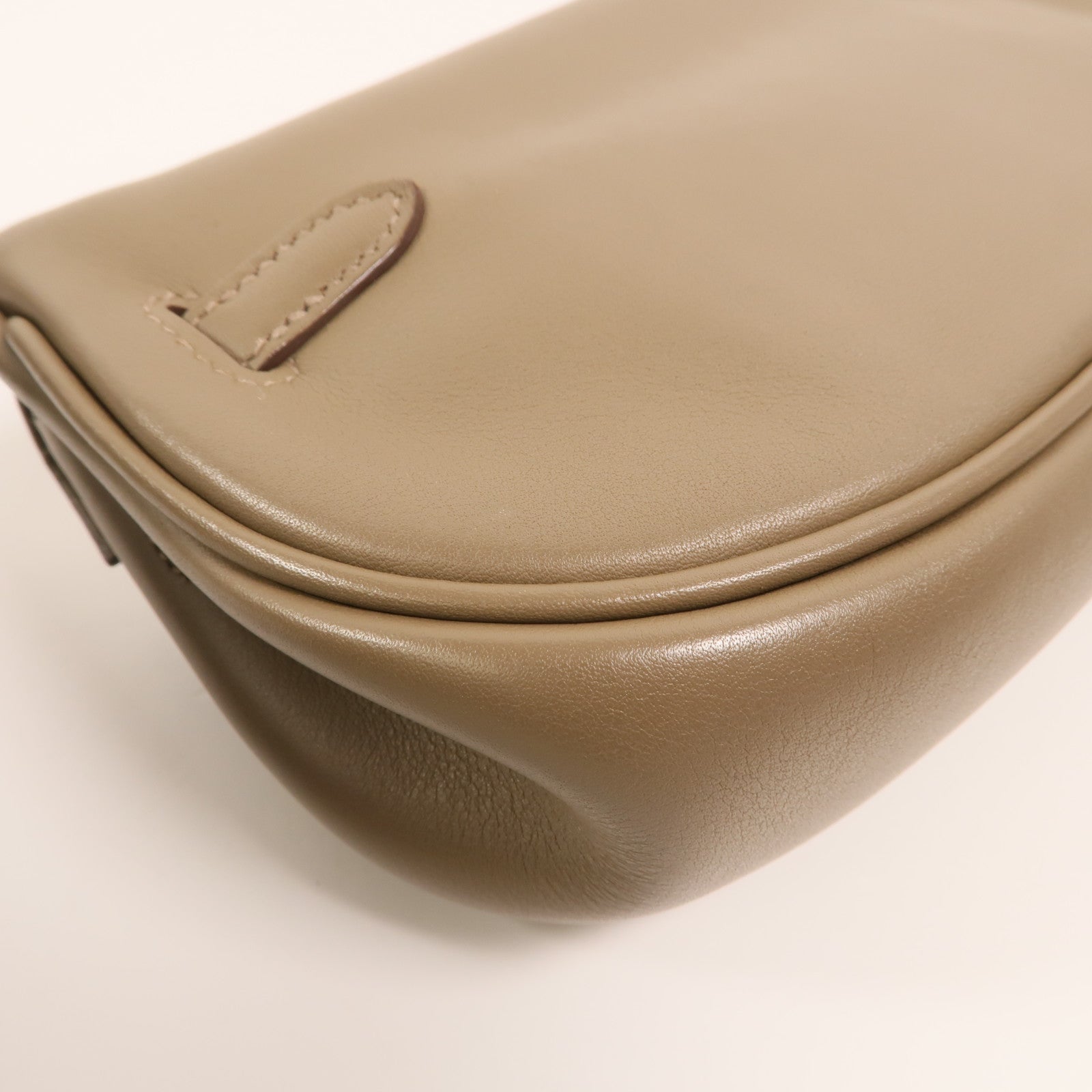 HERMES Swift皮革Kelly Moove肩背袋Etoupe
