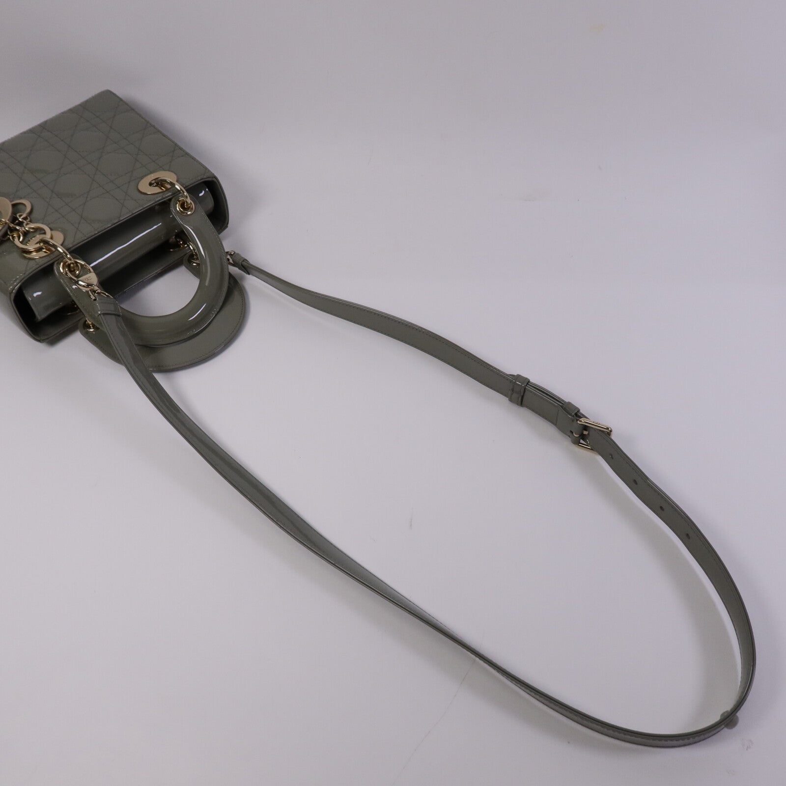 Dior 漆皮皮革Lady Dior Small金扣手挽肩背兩用袋