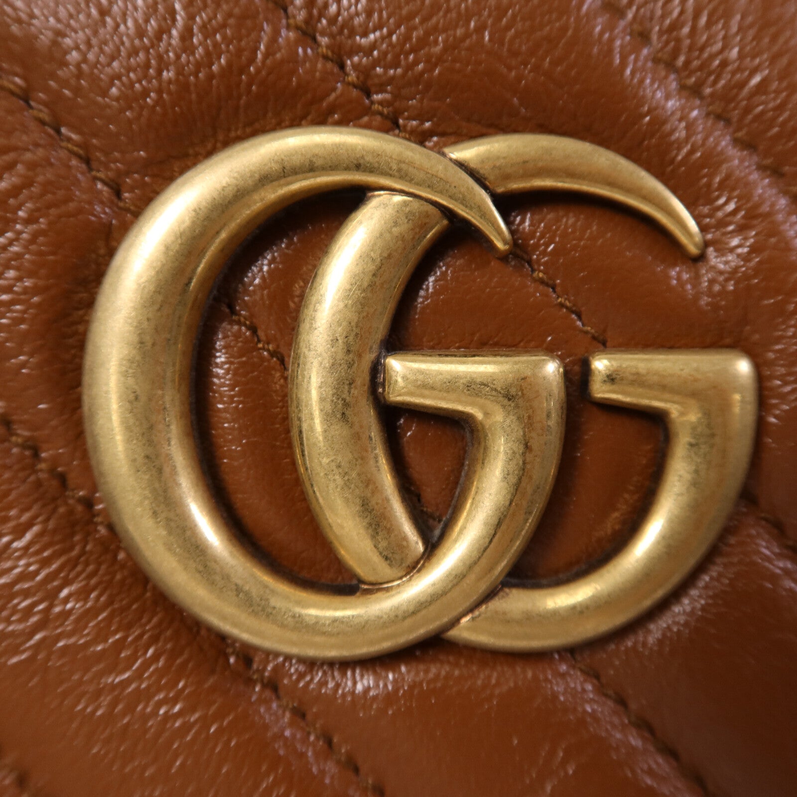 GUCCI 牛皮皮革GG Marmont Small金扣鏈帶肩背袋