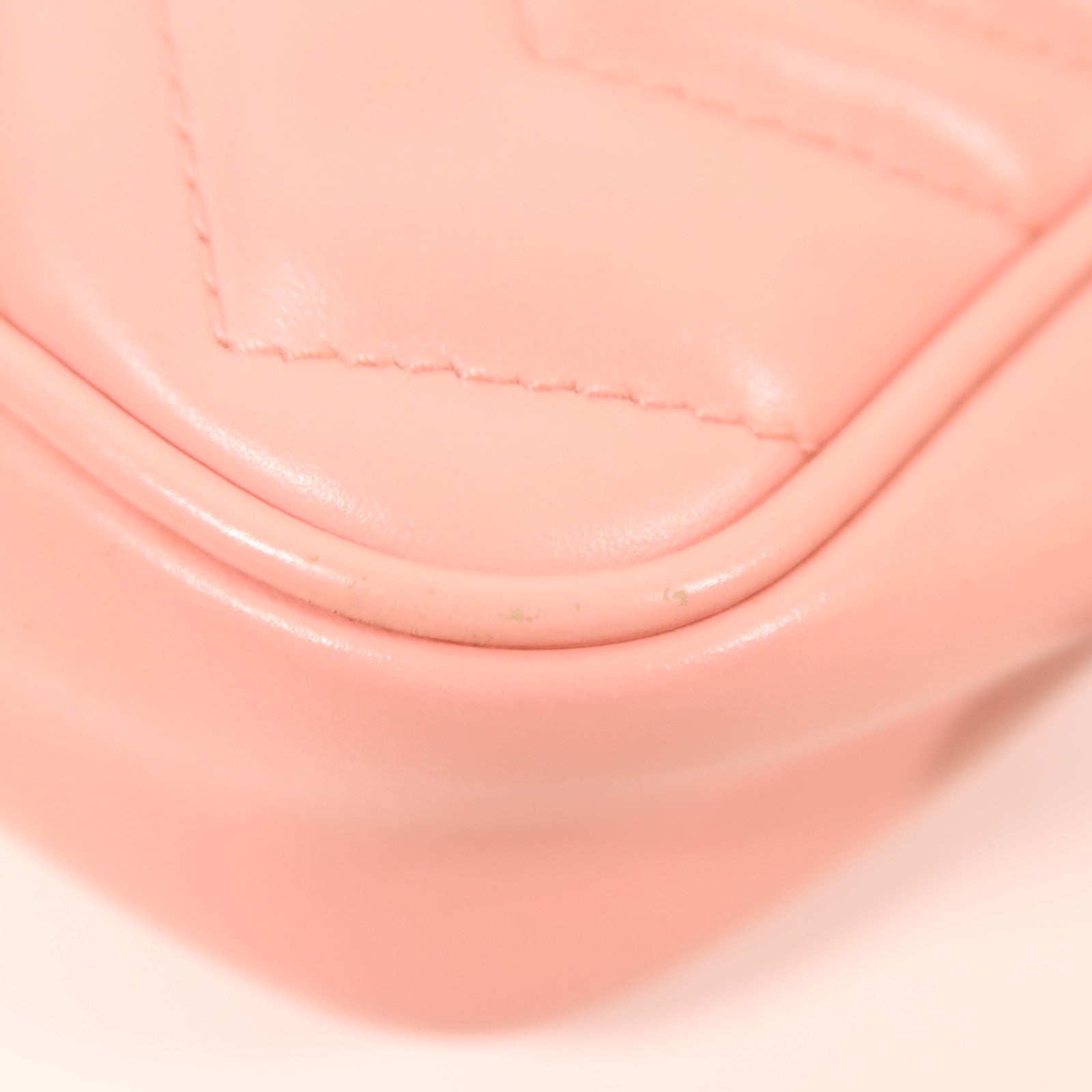 GUCCI 牛皮皮革GG Marmont銀扣肩背袋