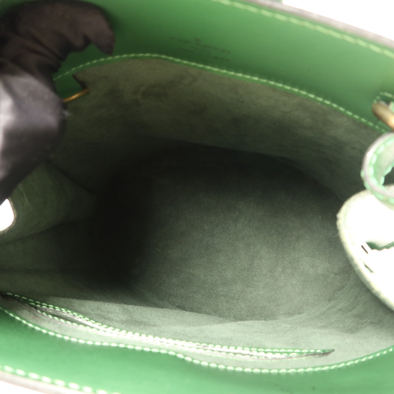 LOUIS VUITTON Epi Cluny金扣肩背袋