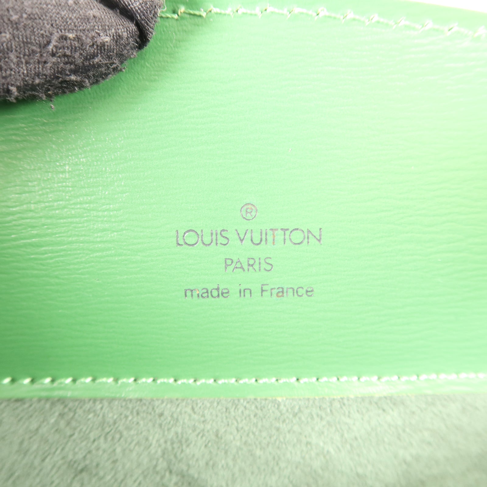 LOUIS VUITTON Epi Cluny金扣肩背袋