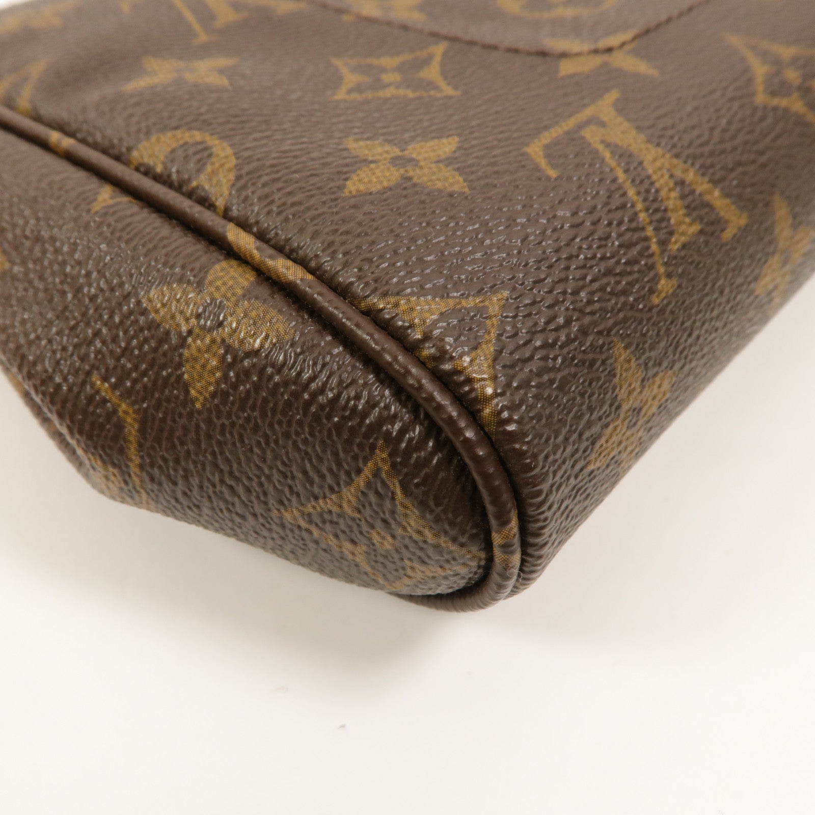 LOUIS VUITTON Monogram Favorite MM鏈帶手挽肩背兩用袋