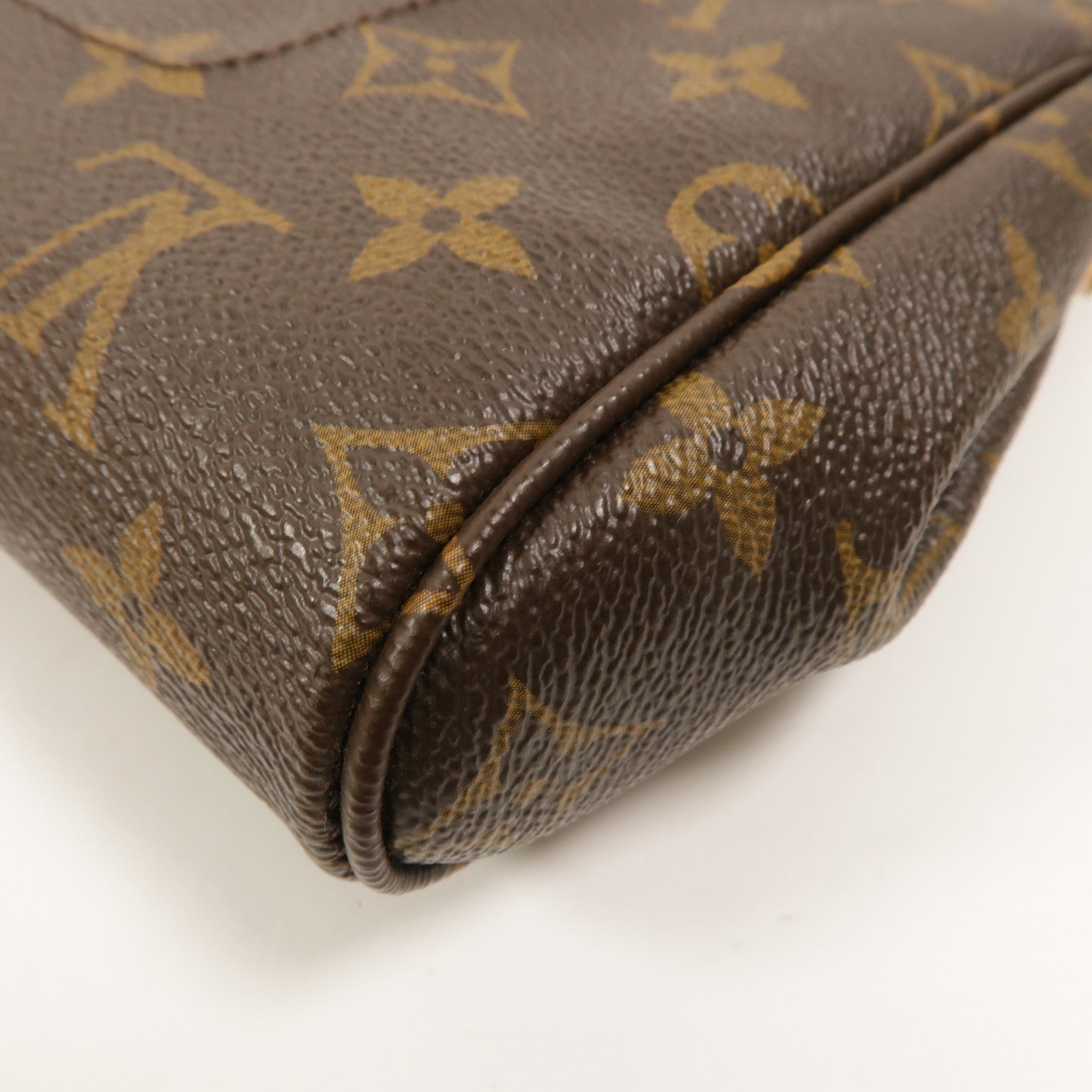 LOUIS VUITTON Monogram Favorite MM鏈帶手挽肩背兩用袋