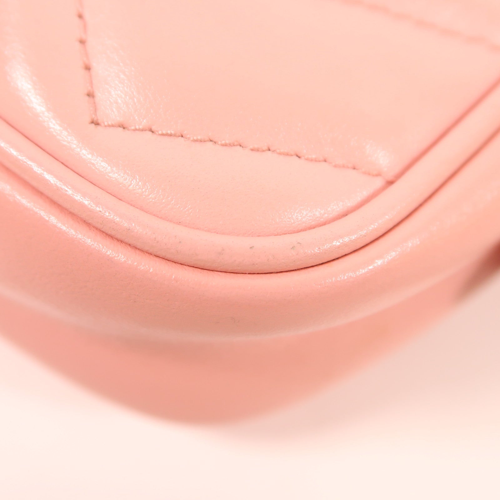 GUCCI 牛皮皮革GG Marmont銀扣肩背袋