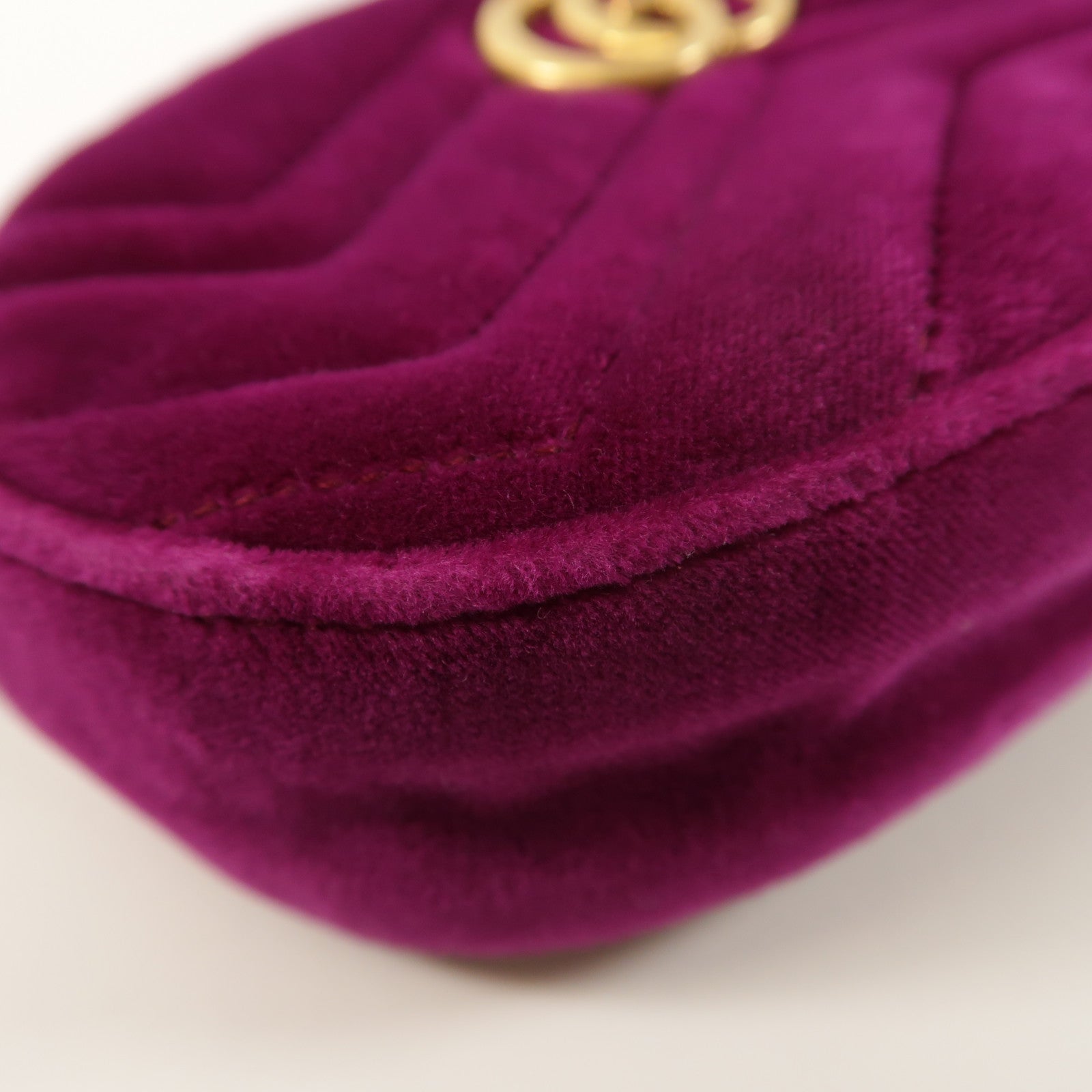 GUCCI 絨布GG Marmont Waist Bag金扣腰包