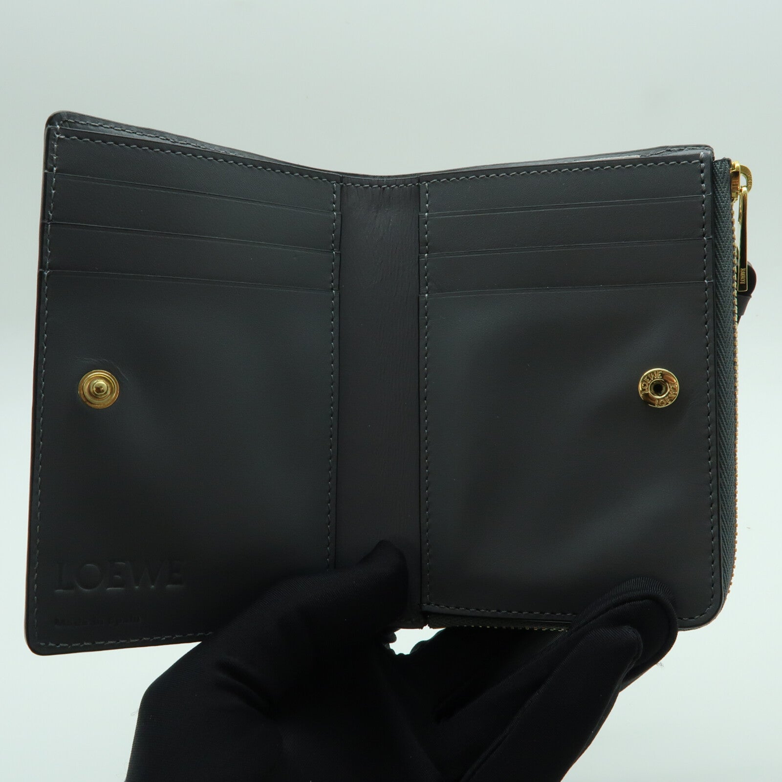 LOEWE 牛皮皮革Puzzle Slim金扣錢包