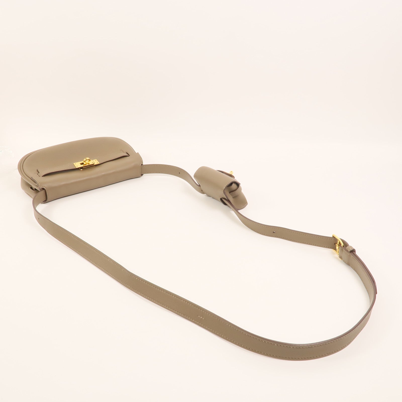 HERMES Swift皮革Kelly Moove肩背袋Etoupe