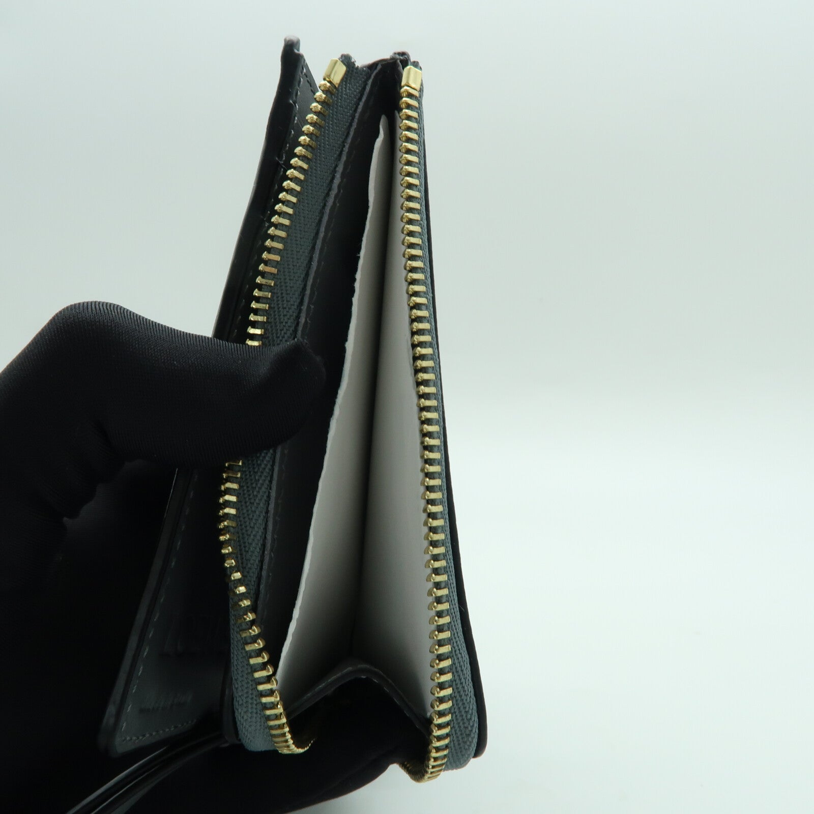 LOEWE 牛皮皮革Puzzle Slim金扣錢包