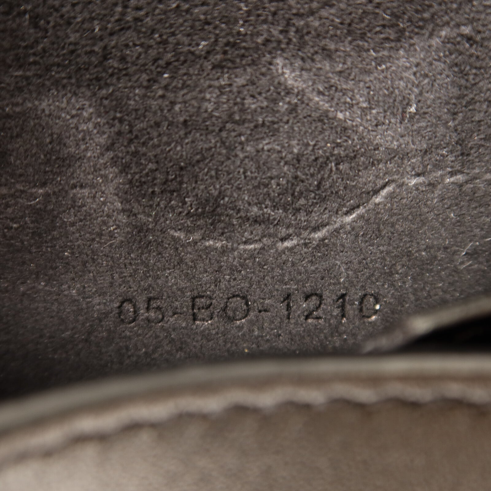 Dior 牛皮皮革Bobby Medium金扣肩背袋