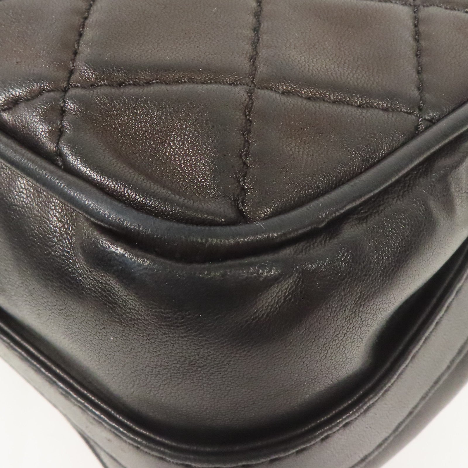 CHANEL 羊皮皮革Shoulder Bag銀扣鏈帶肩背袋