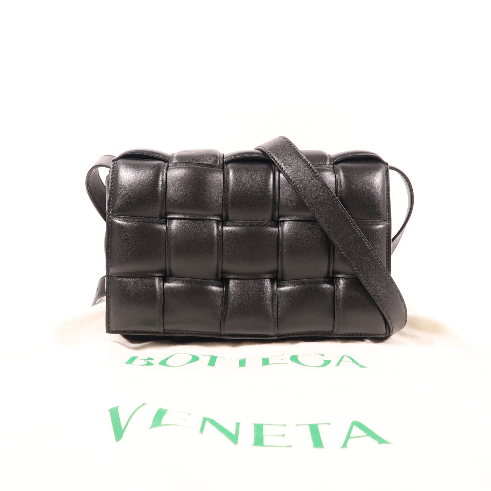 BOTTEGA VENETA 羊皮皮革Padded Cassette金扣肩背袋
