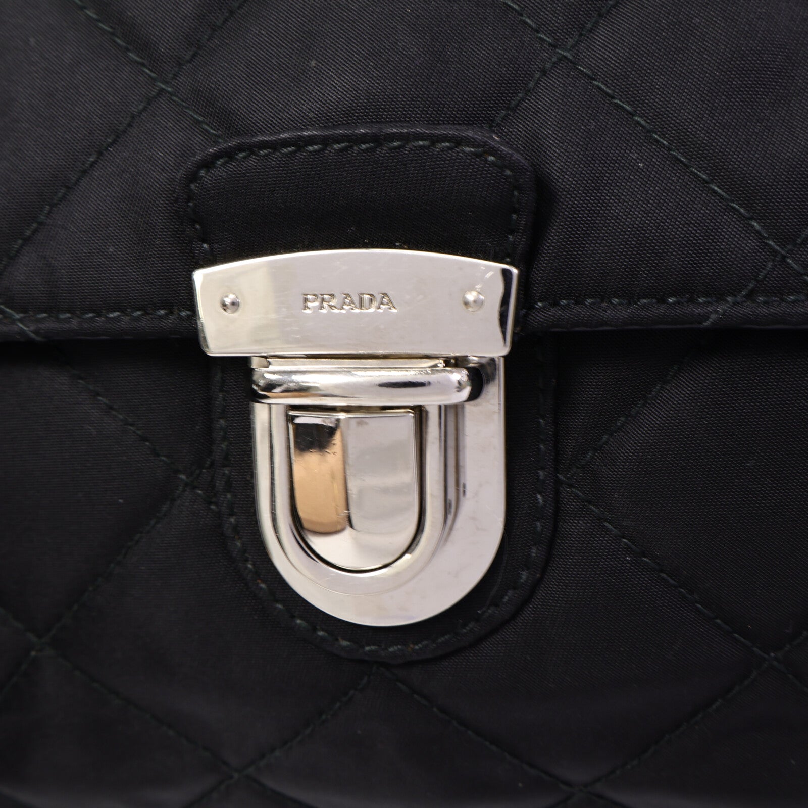 PRADA 尼龍Shoulder Bag鏈帶肩背袋