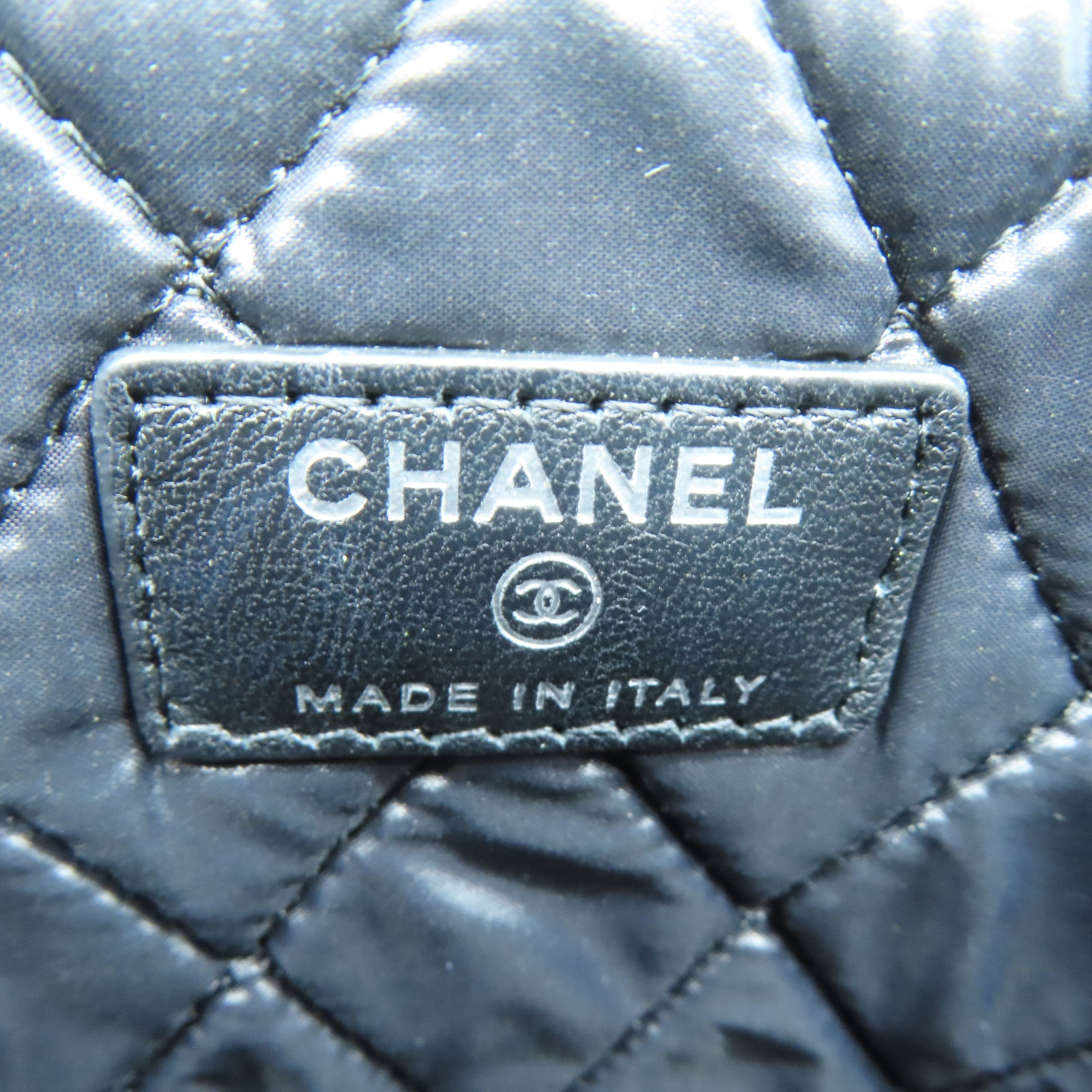 CHANEL 【激減優惠】菱格羊皮皮革Pouch銀扣小袋黑色