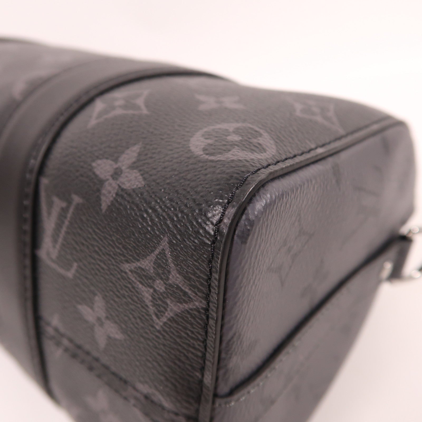 LOUIS VUITTON Monogram Eclipse City Keepall銀扣肩背袋