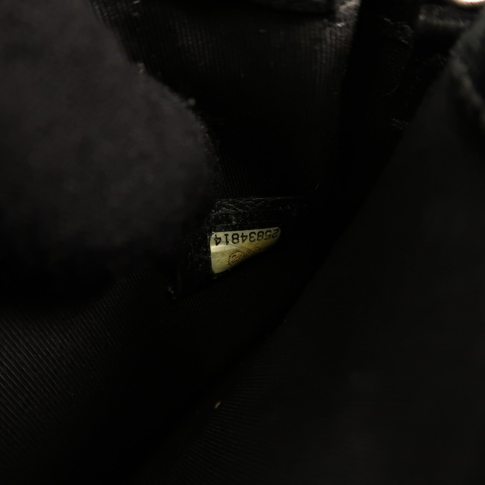 CHANEL 牛皮皮革Gabrielle Wallet On Chain鏈帶肩背袋