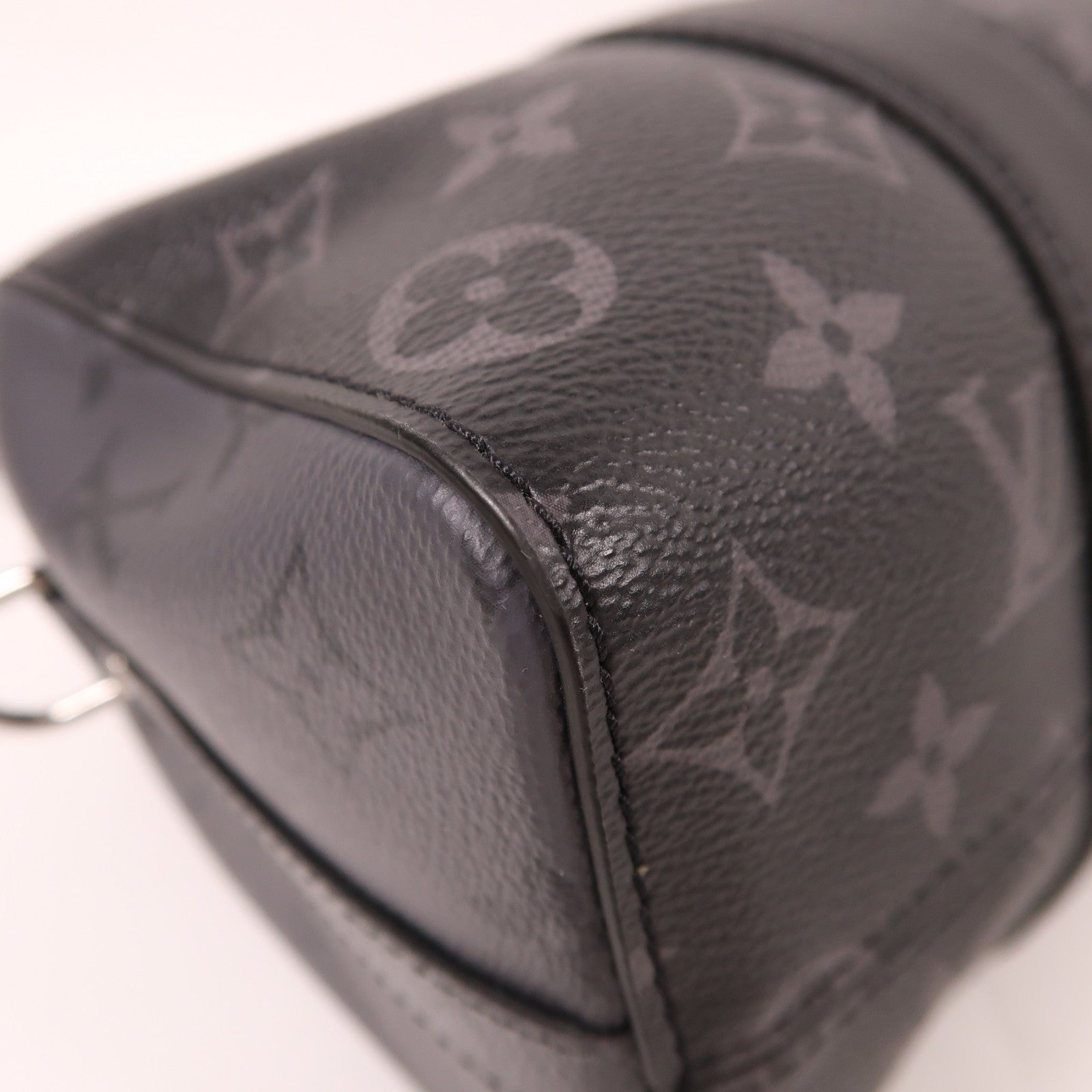 LOUIS VUITTON Monogram Eclipse City Keepall銀扣肩背袋