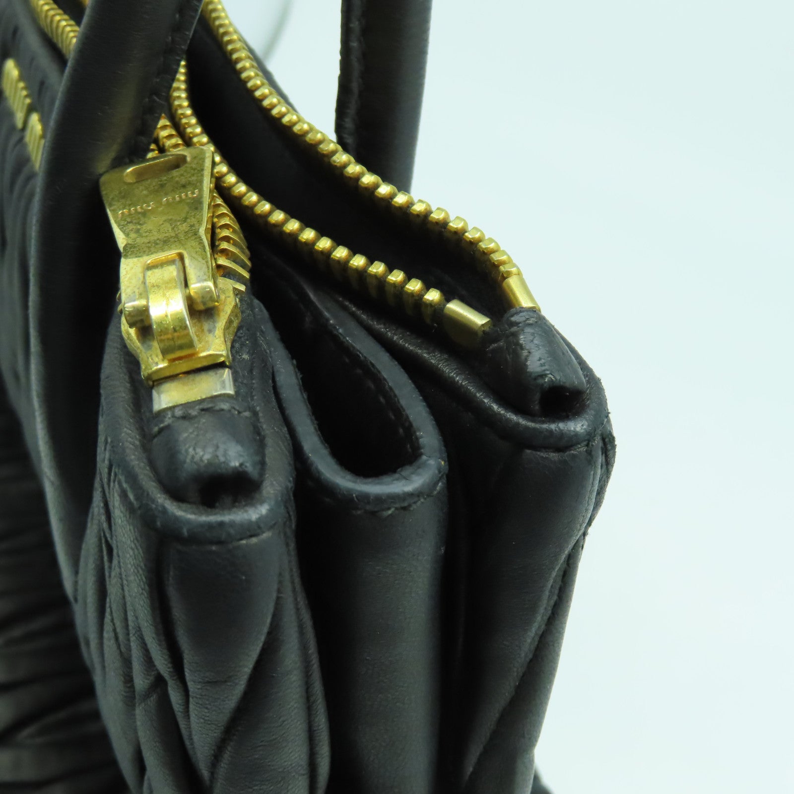 Miu Miu 羊皮皮革2 Way Shoulder Bag金扣手挽肩背兩用袋黑色