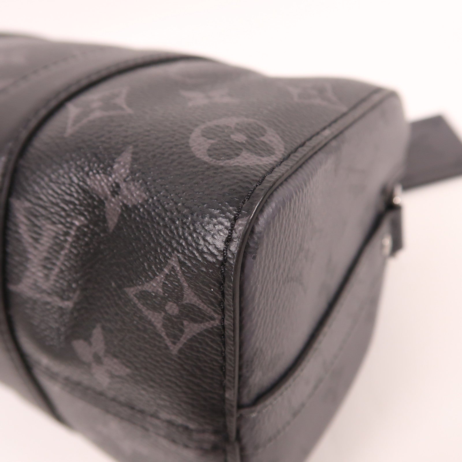 LOUIS VUITTON Monogram Eclipse City Keepall銀扣肩背袋