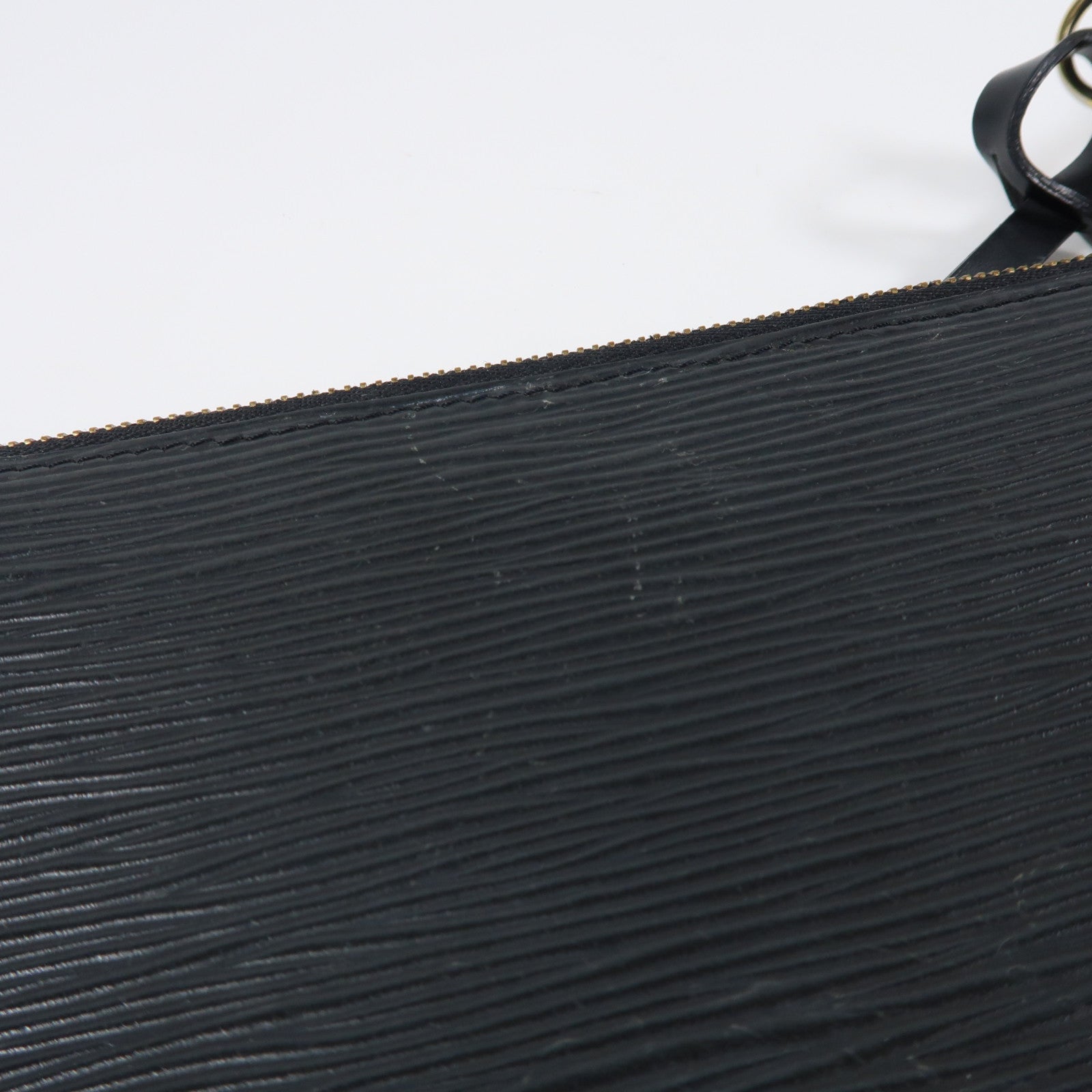 LOUIS VUITTON Epi Pochette Accessories Pouch金扣手挽袋黑色