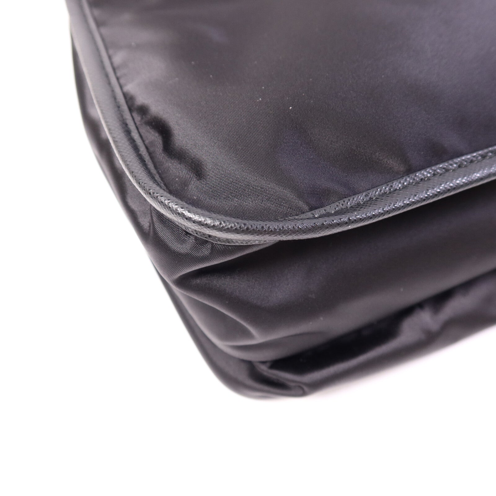 PRADA 尼龍Shoulder Bag銀扣肩背袋