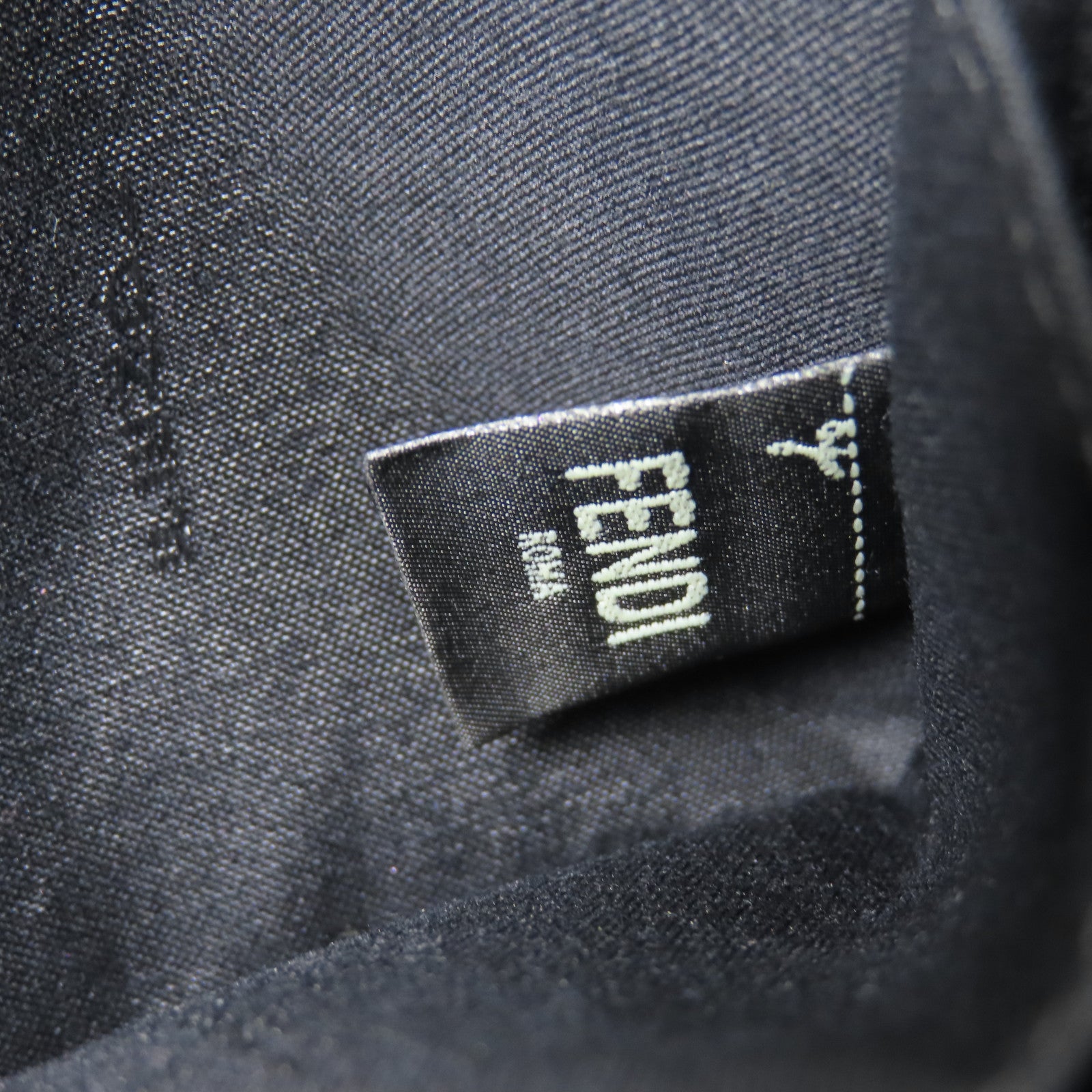 FENDI 牛皮皮革Shoulder Bag銀扣手挽肩背兩用袋