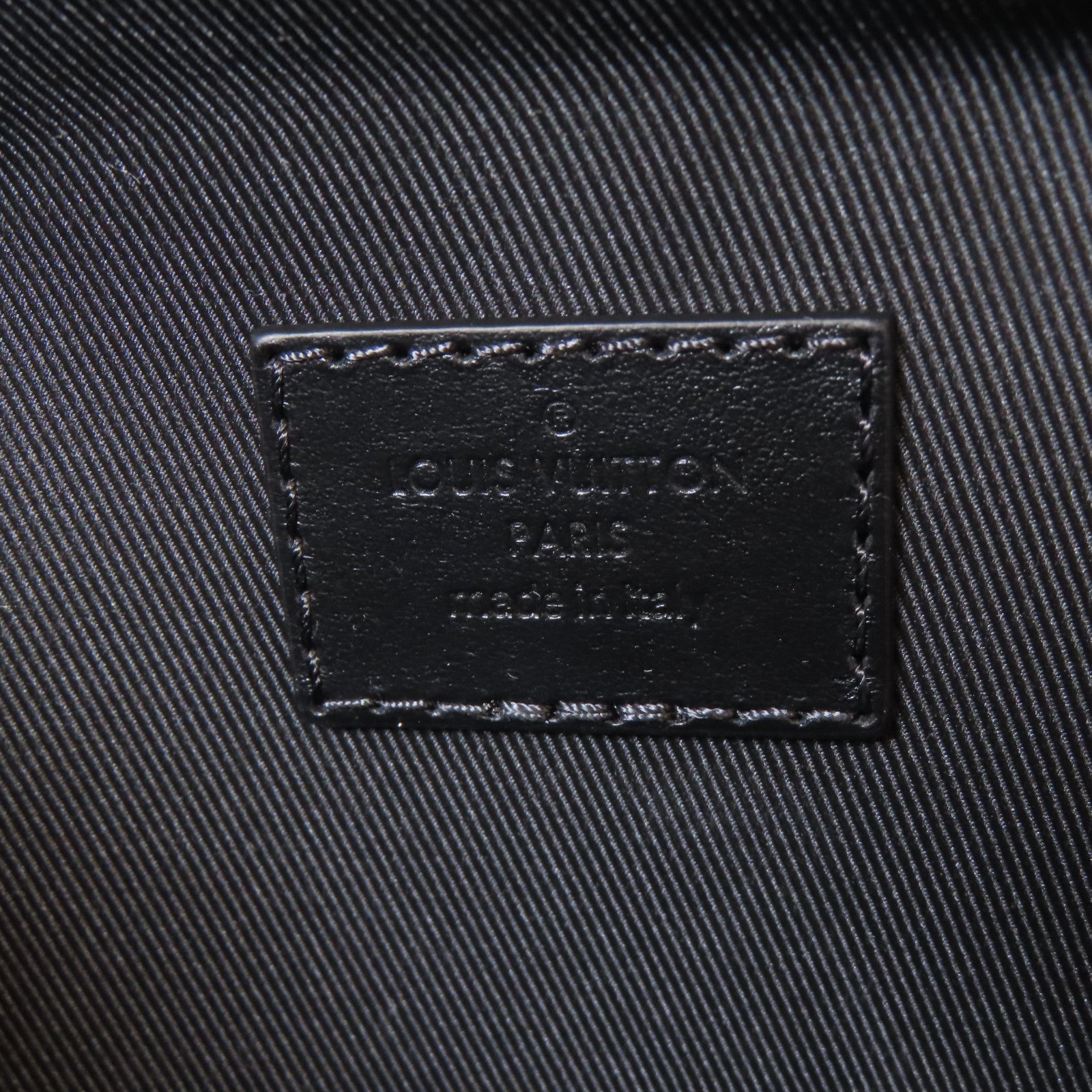 LOUIS VUITTON 【激減優惠】Monogram Taurillon Handle Soft Trunk黑扣手挽肩背兩用袋黑色