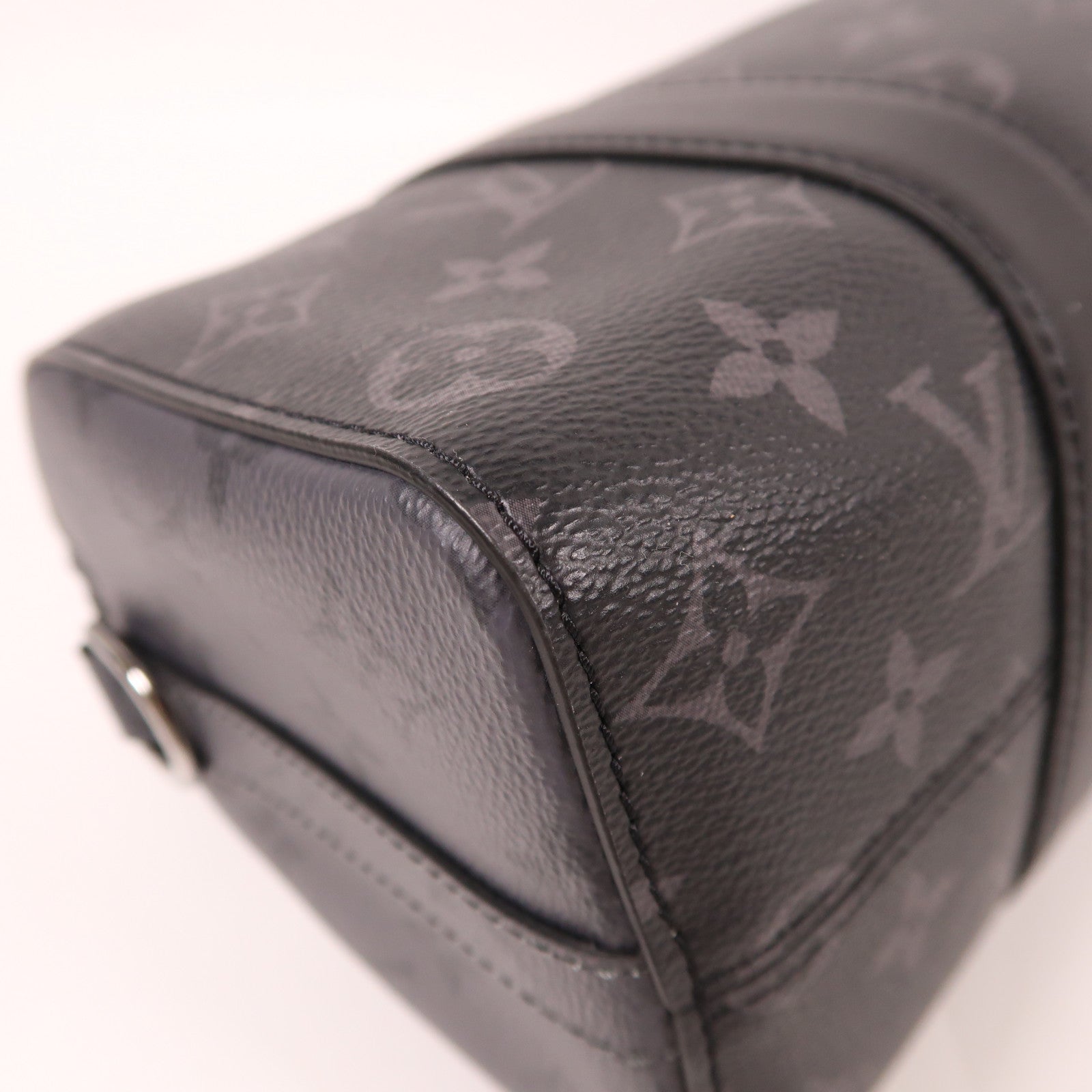 LOUIS VUITTON Monogram Eclipse City Keepall銀扣肩背袋