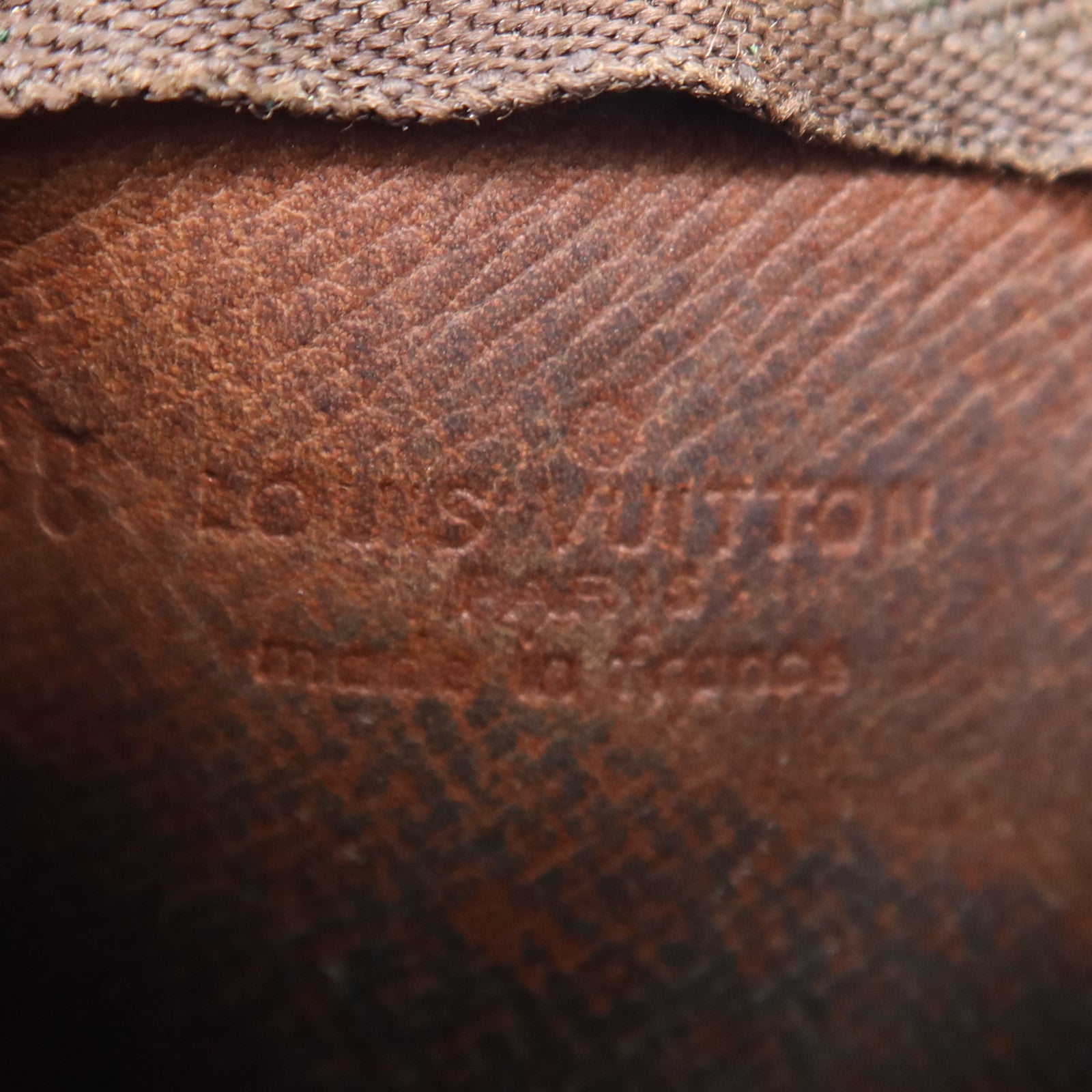 LOUIS VUITTON Monogram Key Pouch金扣鎖匙包