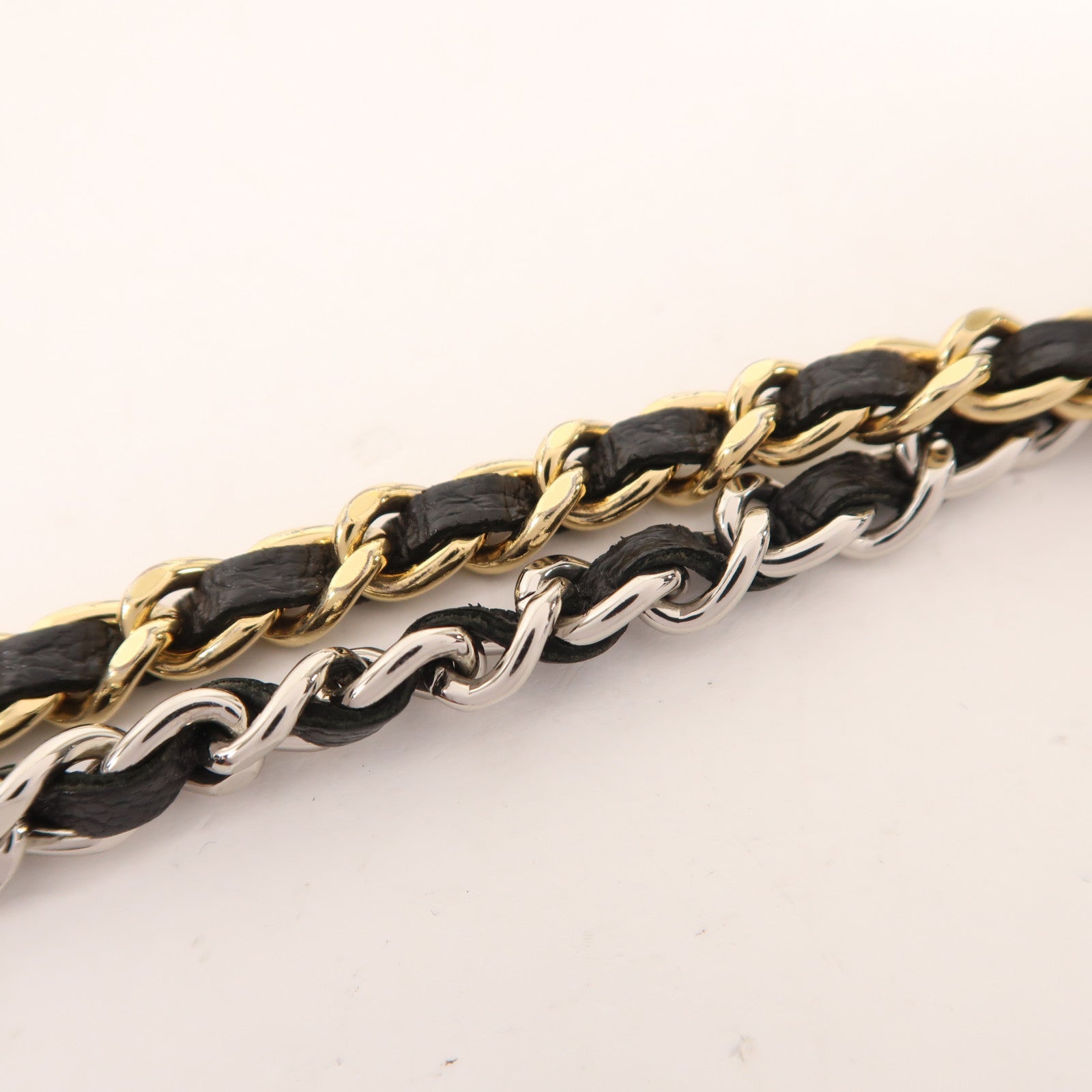 CHANEL 牛皮皮革Gabrielle Wallet On Chain鏈帶肩背袋