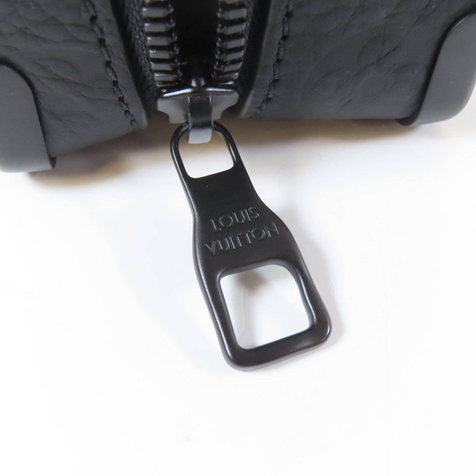 LOUIS VUITTON 【激減優惠】Monogram Taurillon Handle Soft Trunk黑扣手挽肩背兩用袋黑色