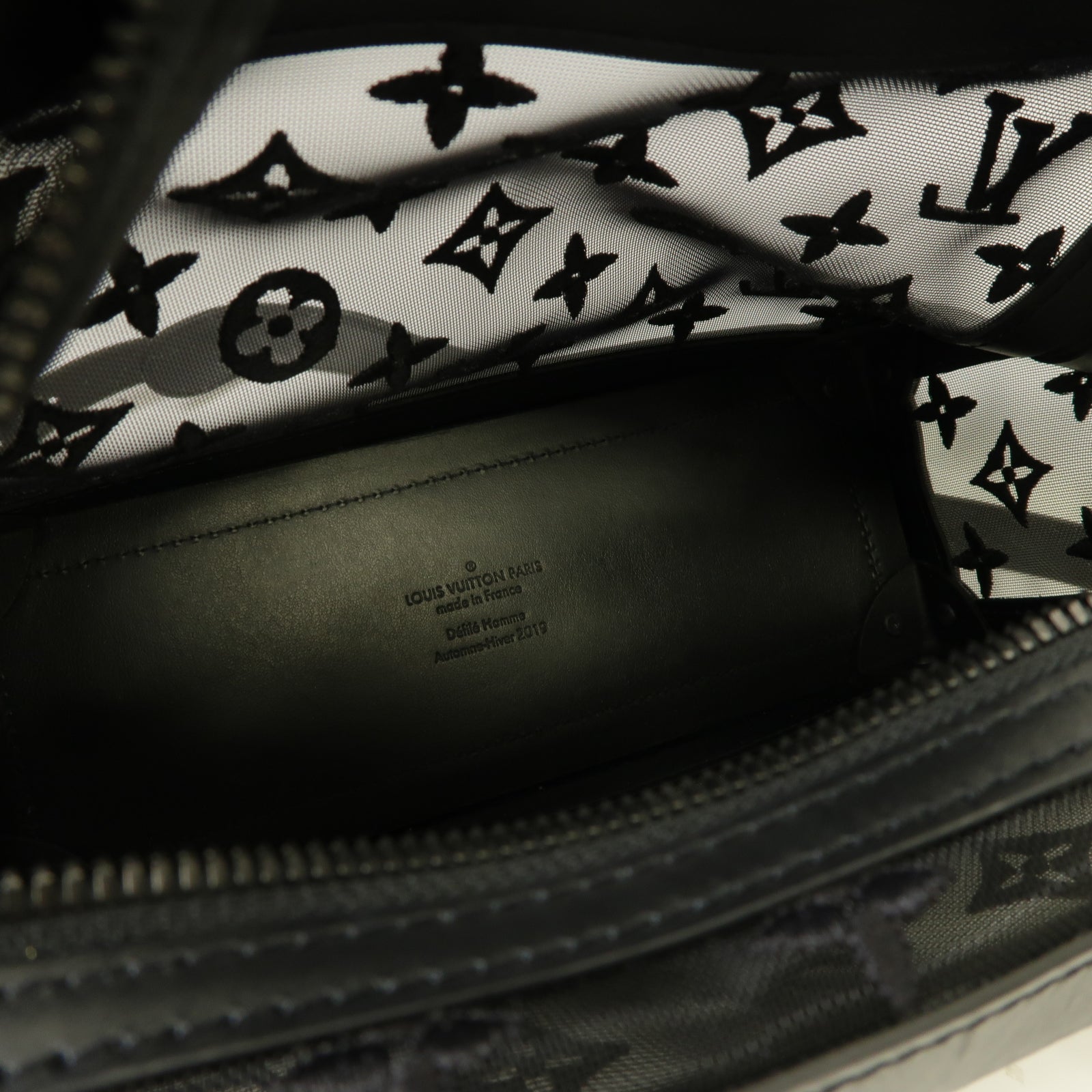 LOUIS VUITTON Monogram Mesh/皮革Soft Trunk肩背袋黑色