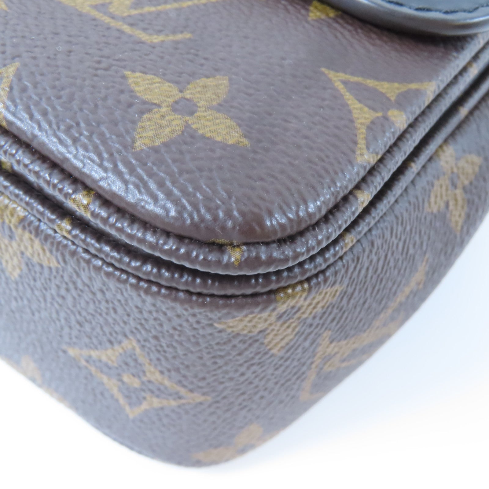 LOUIS VUITTON Monogram Marceau Shoulder Bag金扣鏈帶肩背袋啡色