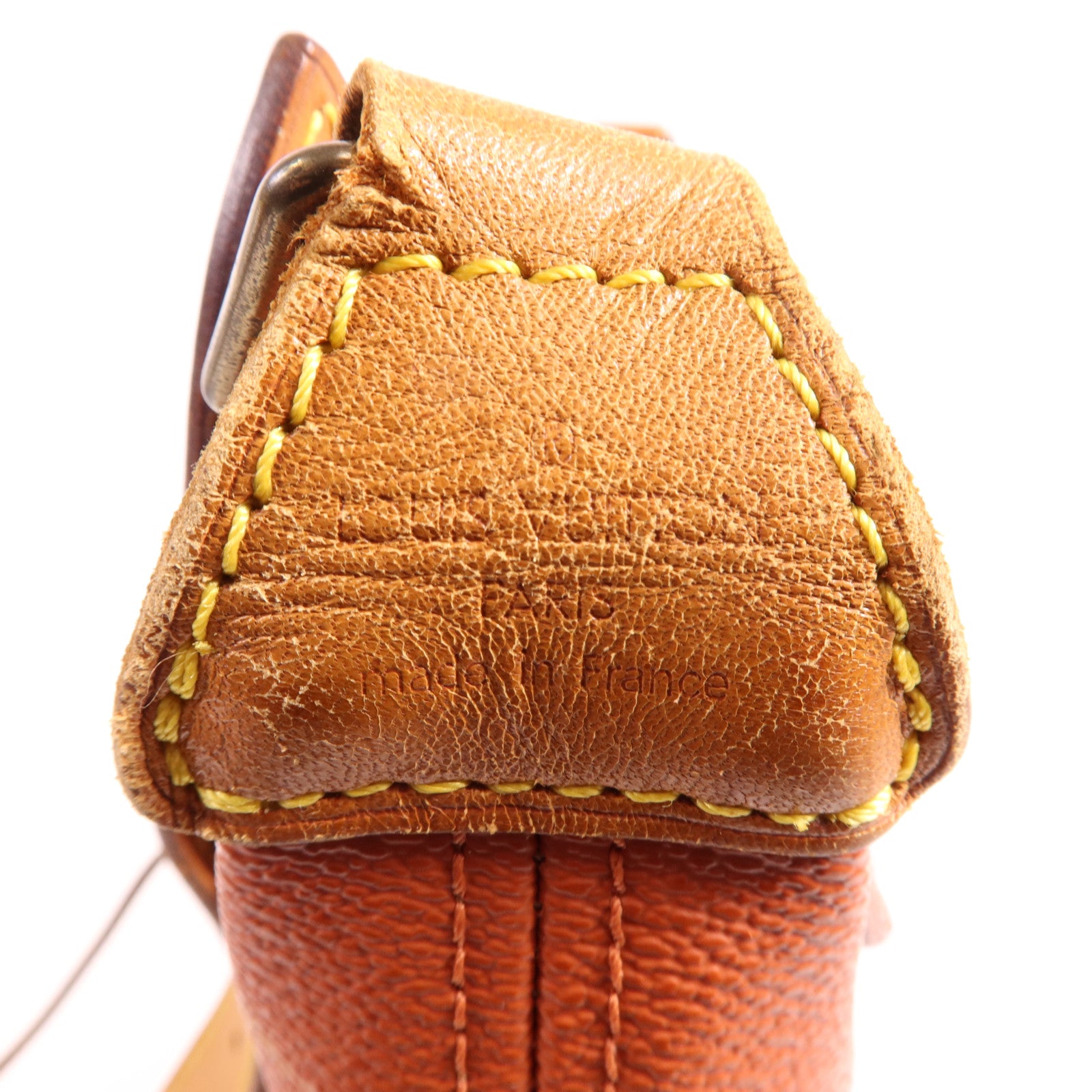 LOUIS VUITTON 塗層帆布Vintage Cup金扣肩背袋