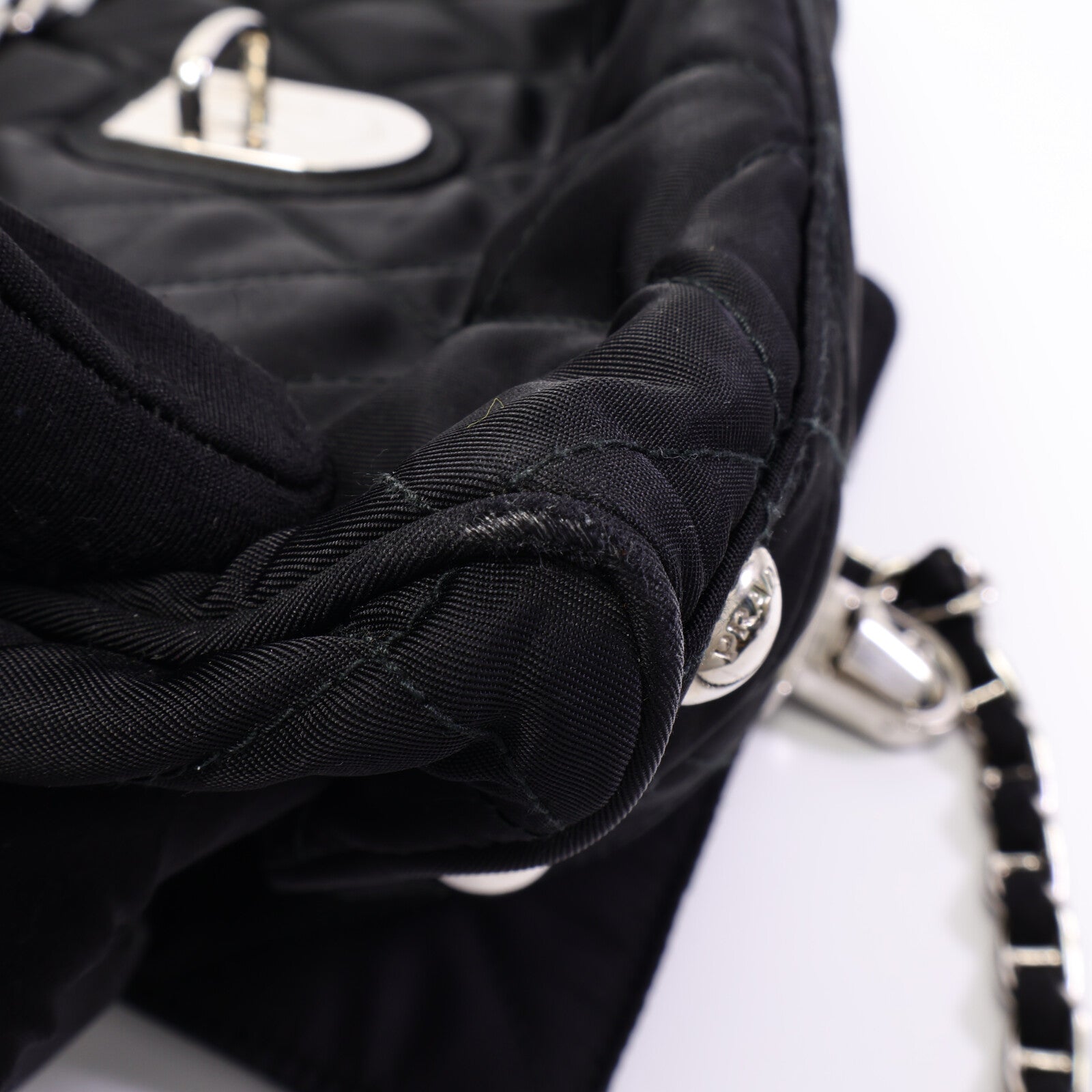 PRADA 尼龍Shoulder Bag鏈帶肩背袋